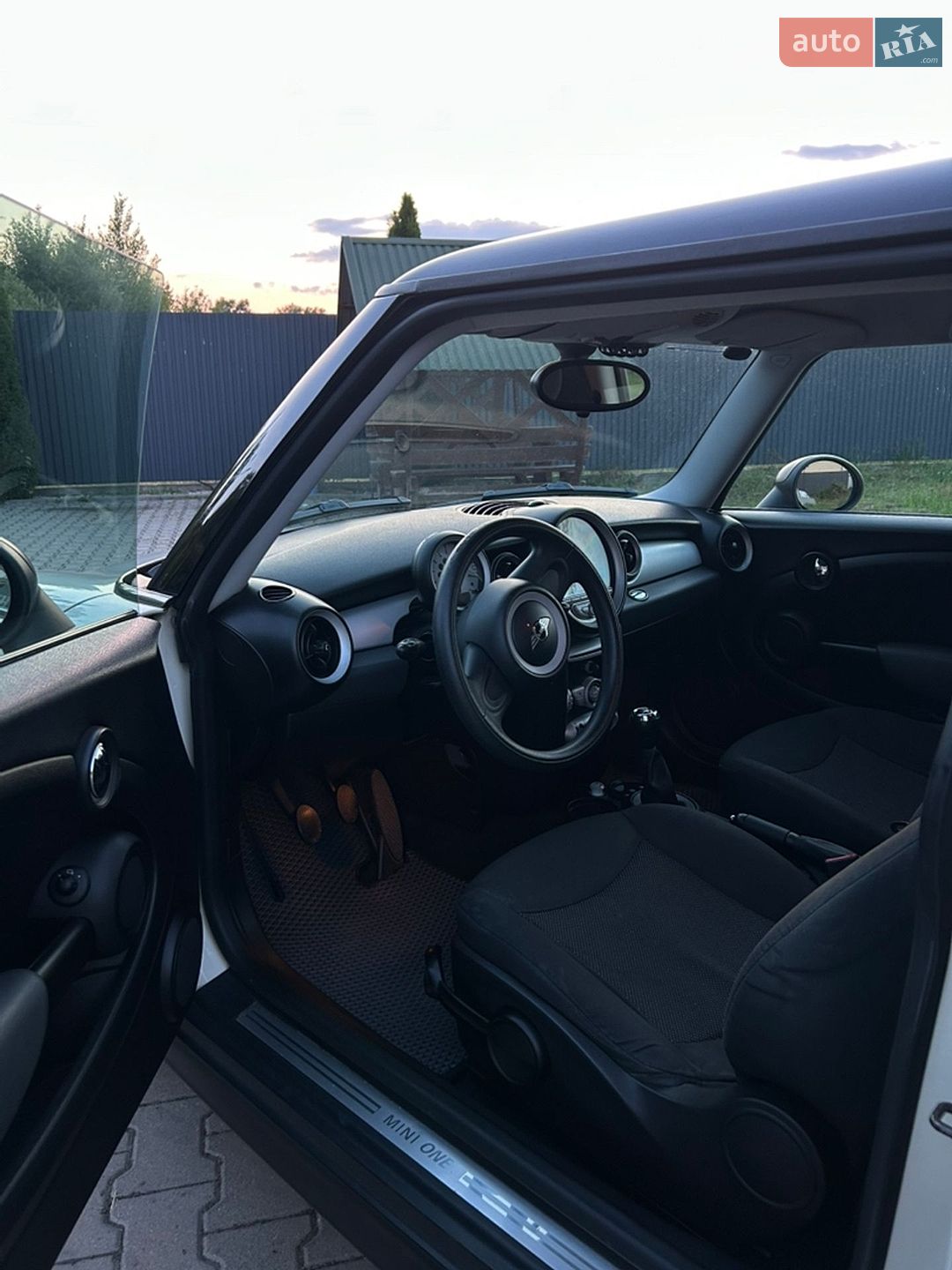 Mini Clubman 2010 VIN WMWME31040TX14065 фото оголошення 8 з 21