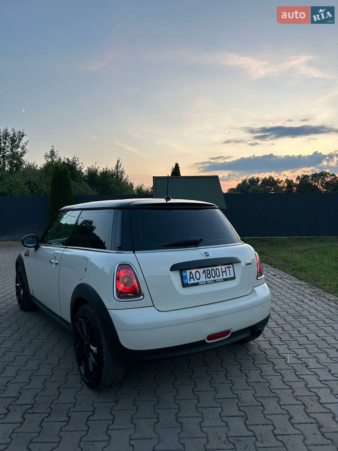 Mini Clubman 2010 VIN WMWME31040TX14065 фото оголошення 15 з 21
