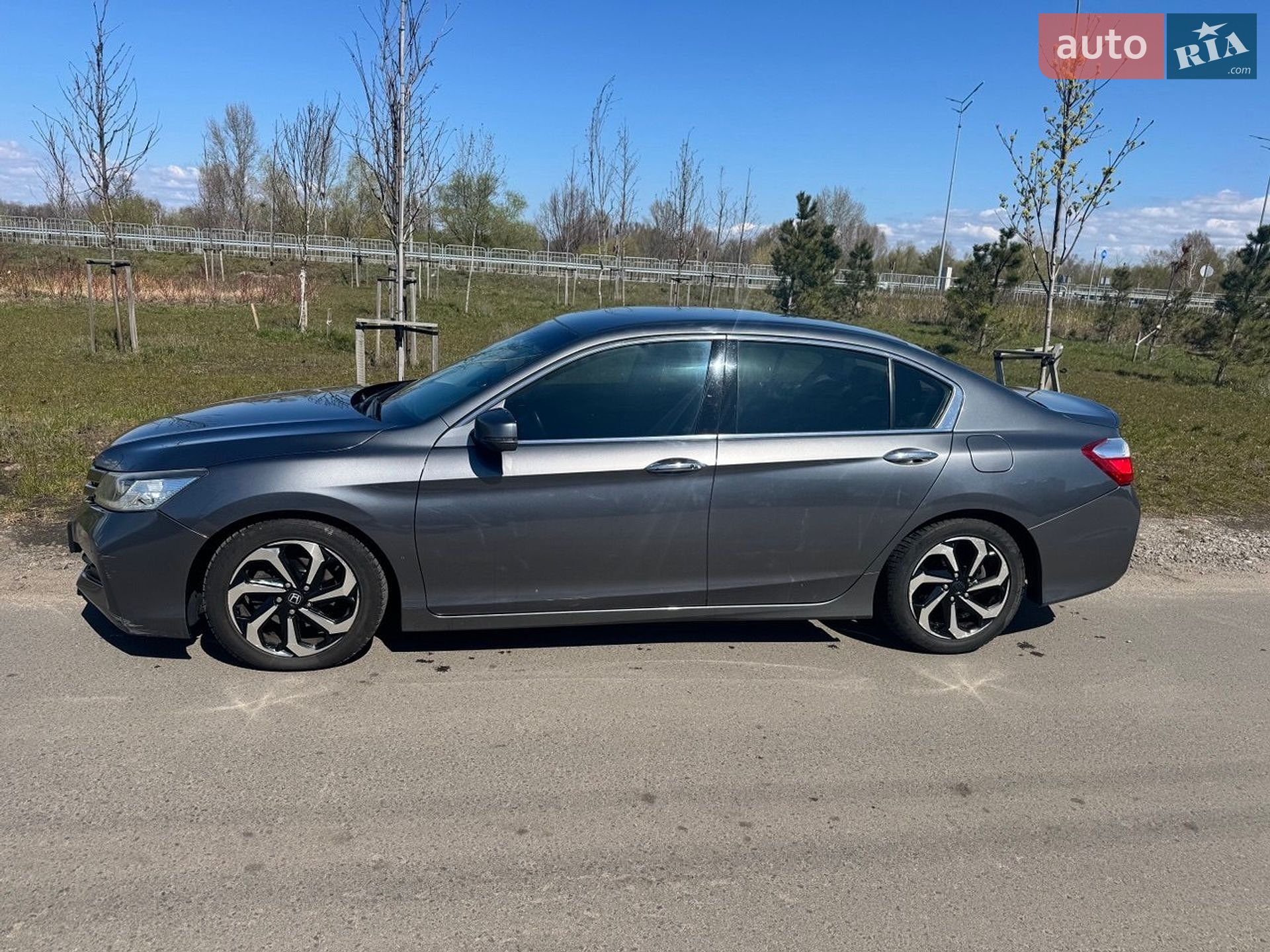 Honda Accord 2015 VIN LUCCR2640G3300034 фото оголошення 8 з 25