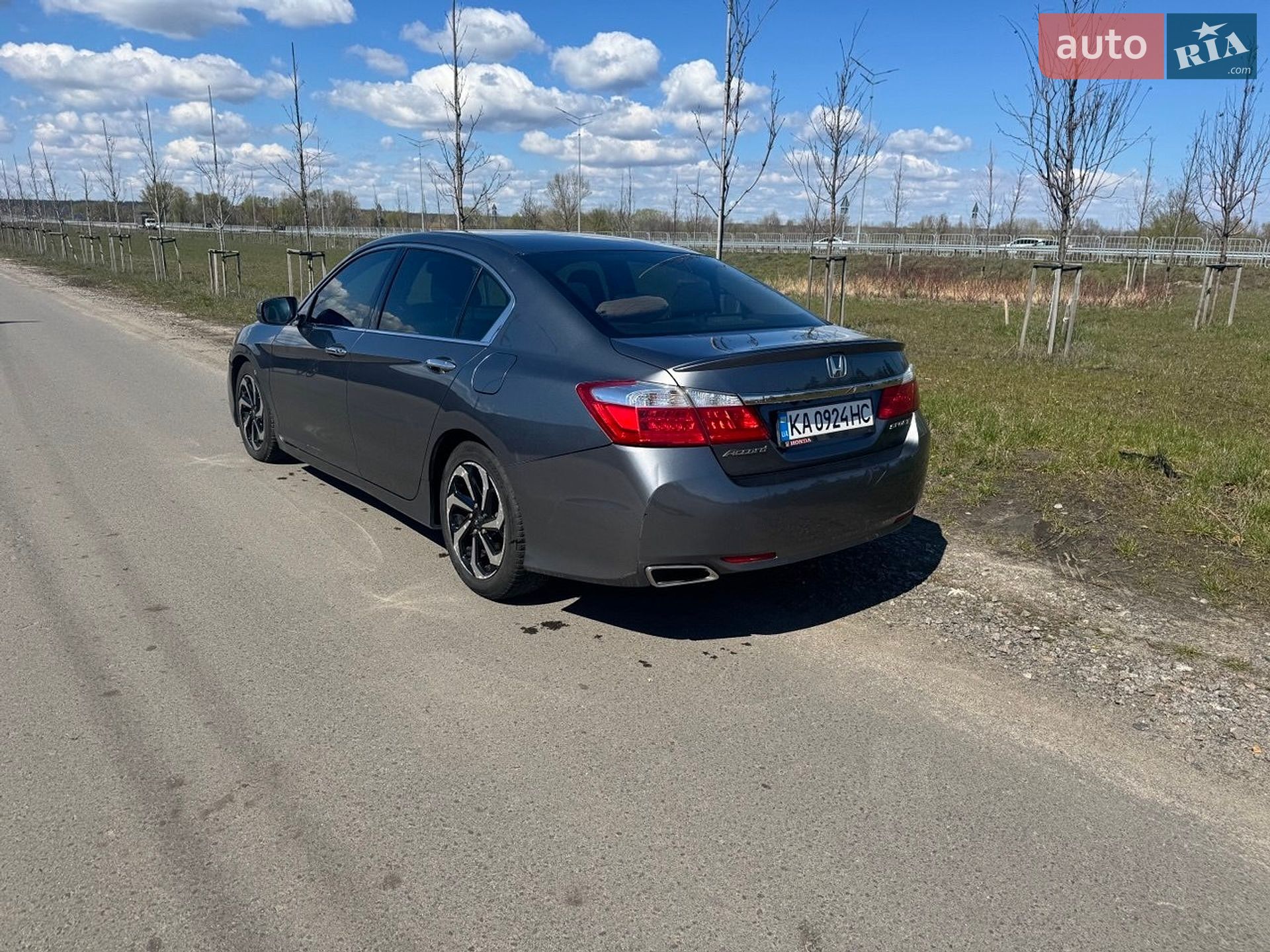 Honda Accord 2015 VIN LUCCR2640G3300034 фото оголошення 12 з 25