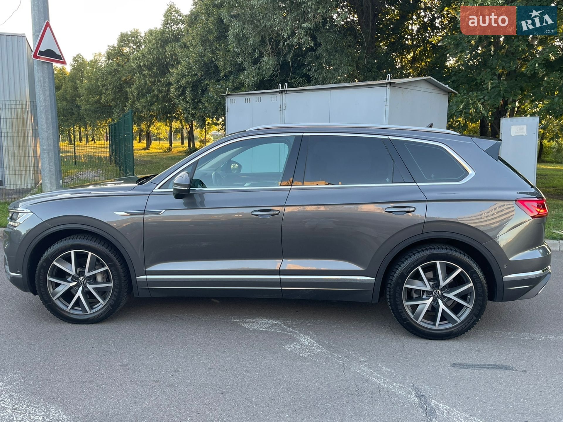 Volkswagen Touareg 2023 VIN WVGZZZCR3PD028403 фото оголошення 5 з 62