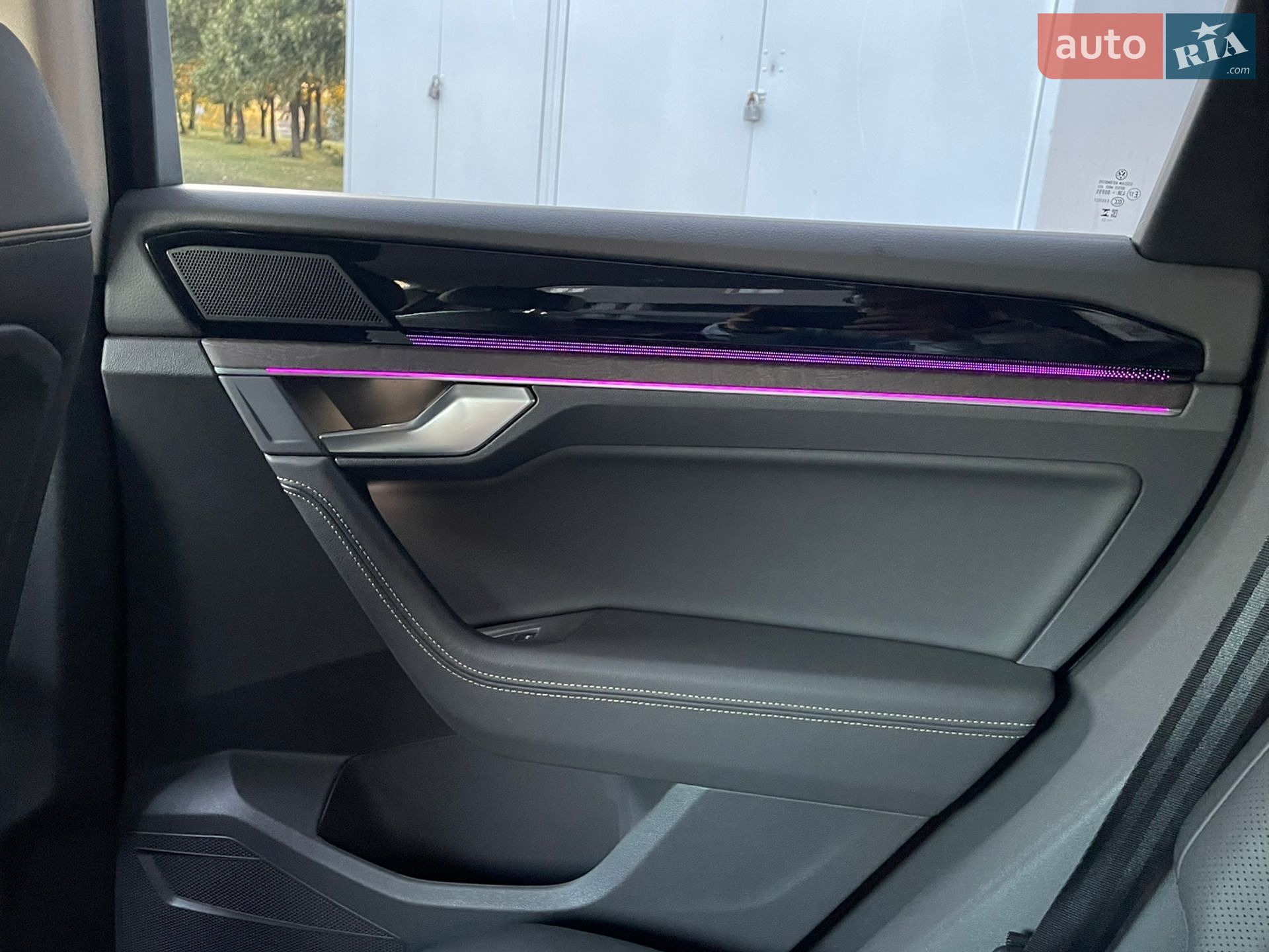 Volkswagen Touareg 2023 VIN WVGZZZCR3PD028403 фото оголошення 44 з 62