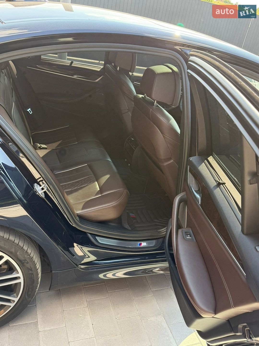BMW 5 Series 2017 VIN WBAJB1C50JB084173 фото оголошення 15 з 26