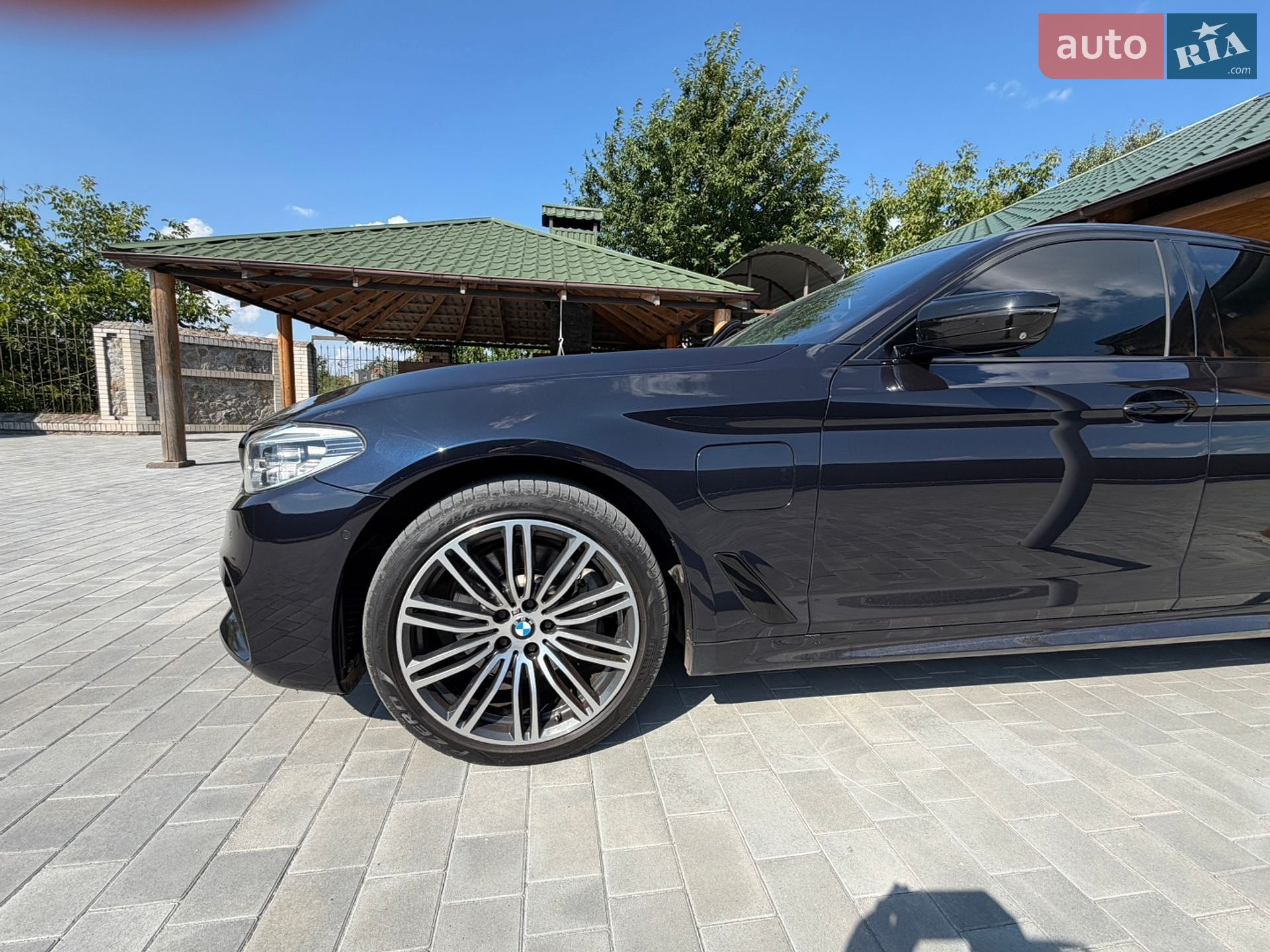 BMW 5 Series 2017 VIN WBAJB1C50JB084173 фото оголошення 5 з 26