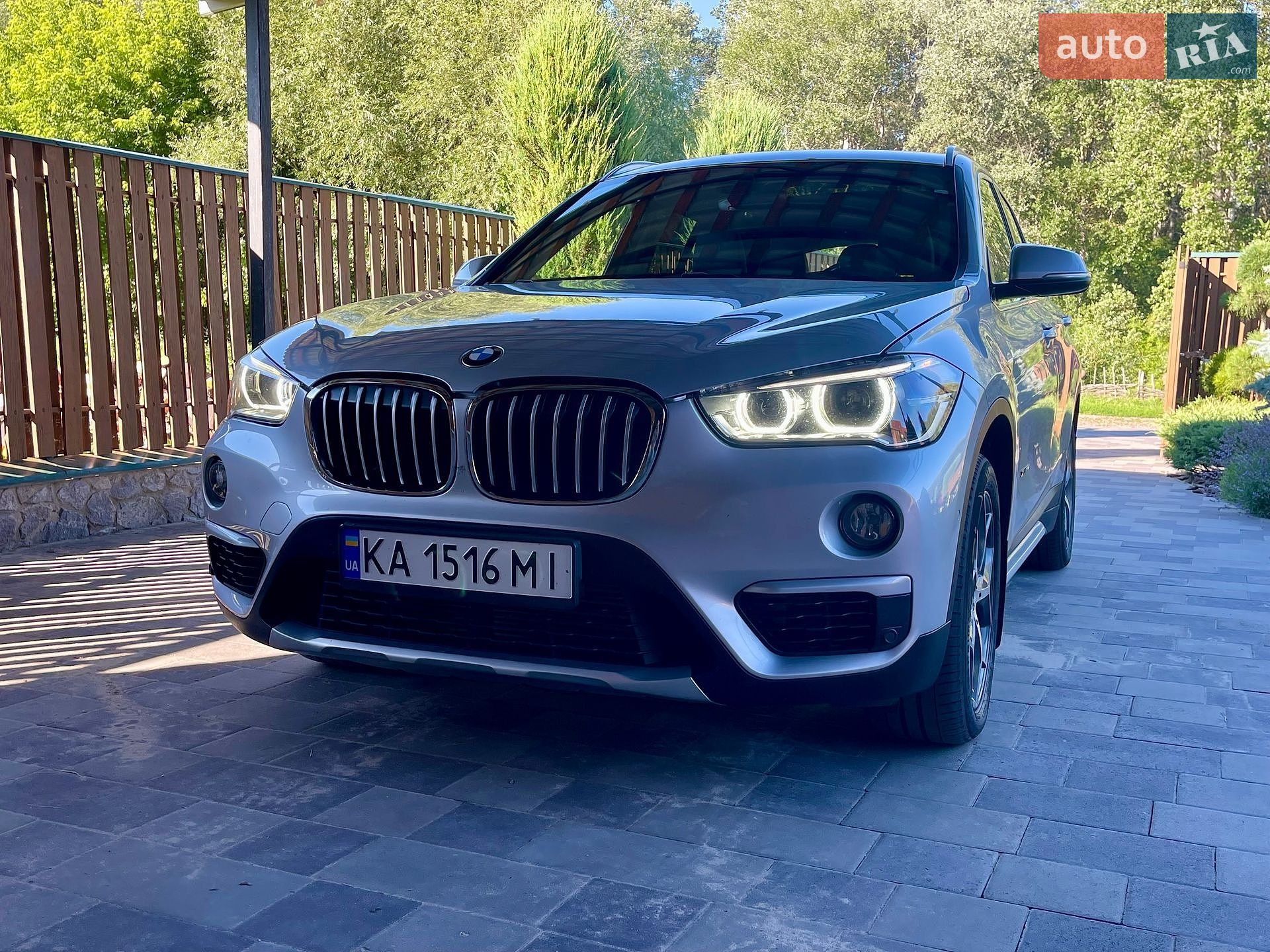 BMW X1 2017 VIN WBXHT3Z34H4A64996 фото оголошення 2 з 32