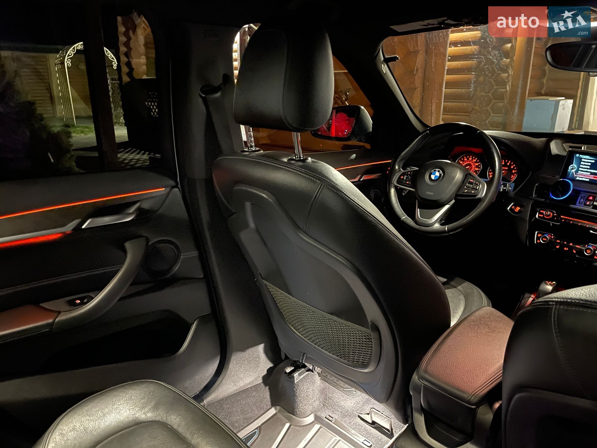 BMW X1 2017 VIN WBXHT3Z34H4A64996 фото оголошення 20 з 32