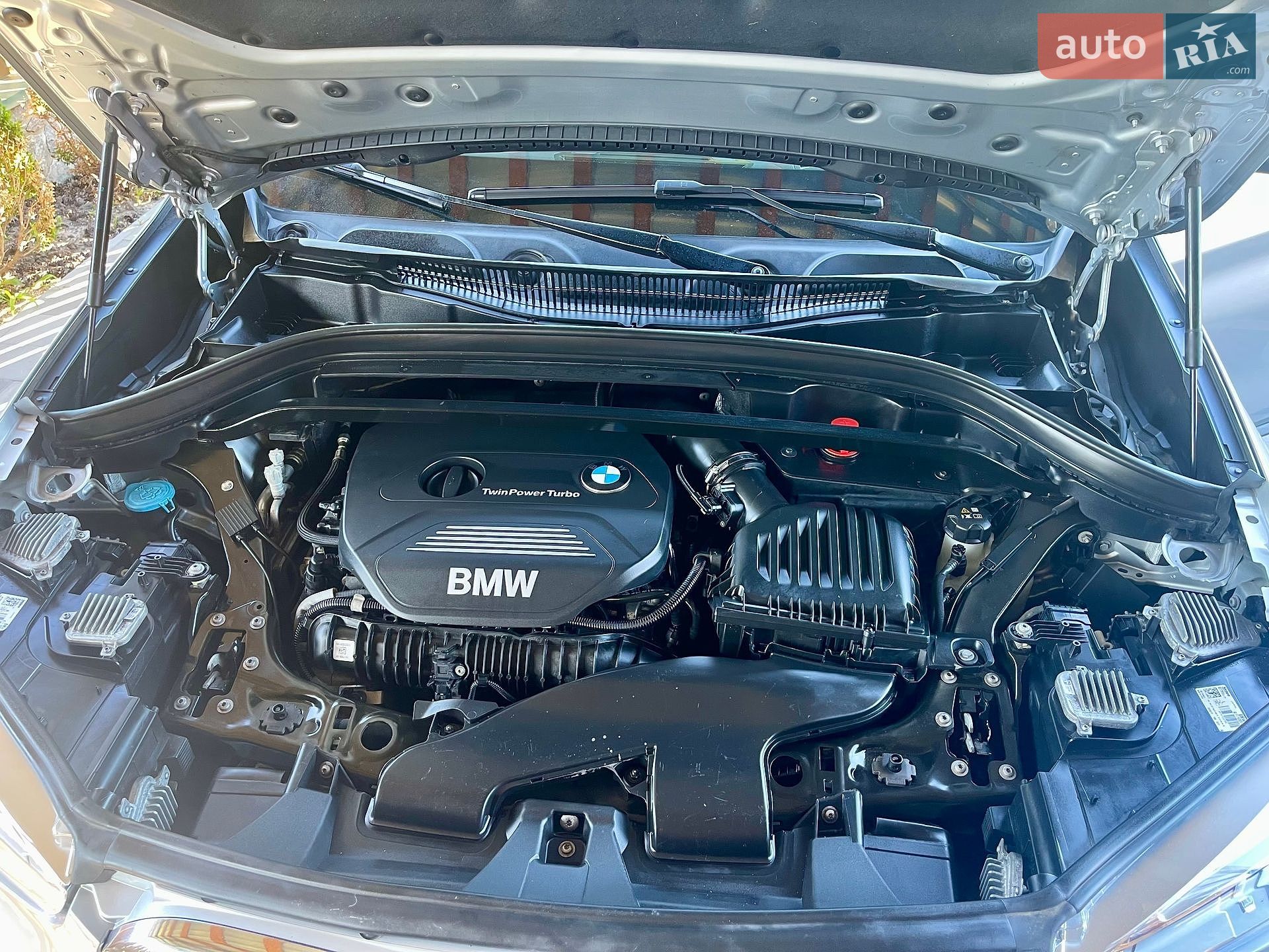 BMW X1 2017 VIN WBXHT3Z34H4A64996 фото оголошення 25 з 32