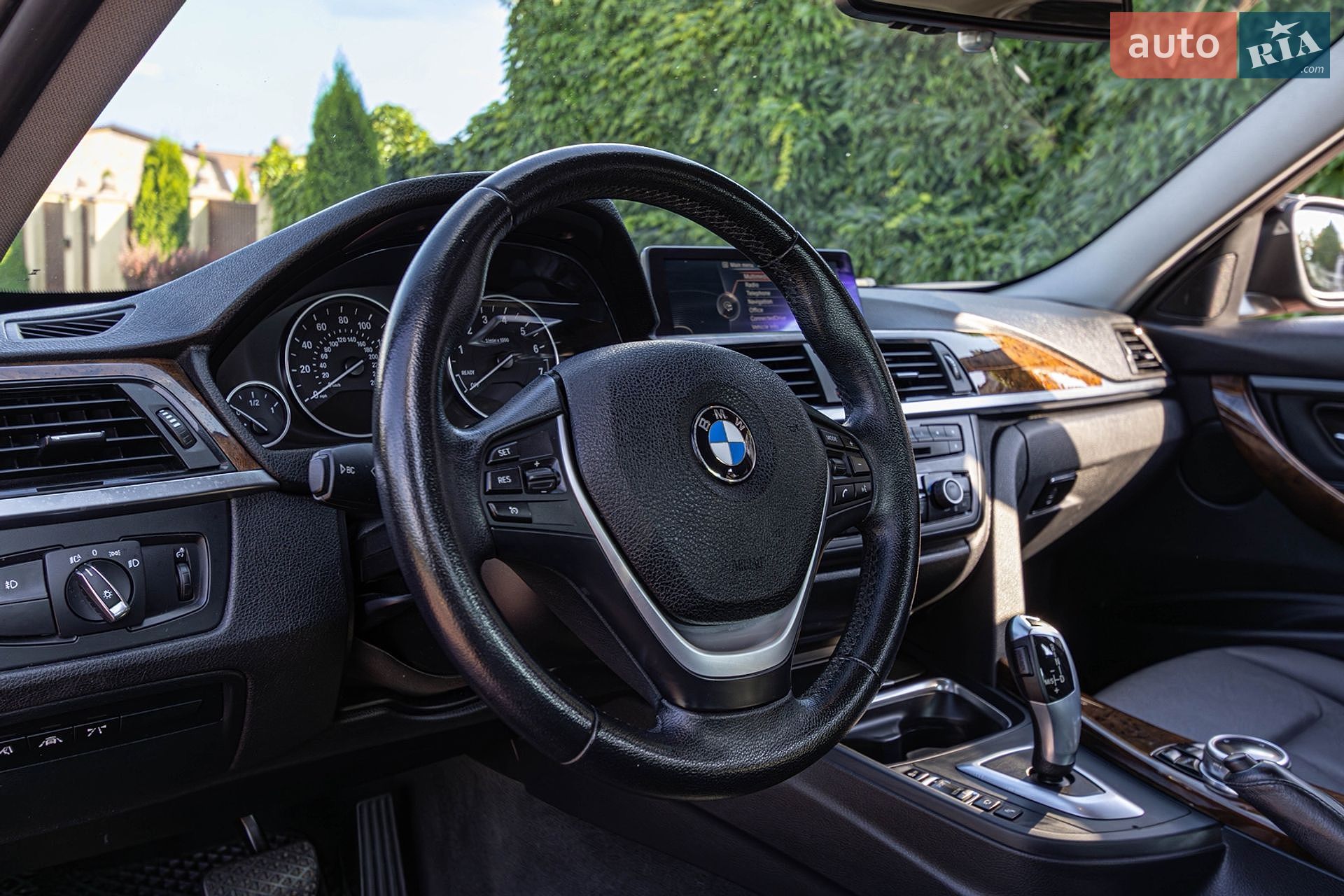 BMW 3 Series 2013 VIN WBA3B5C5XEP540351 фото оголошення 16 з 36