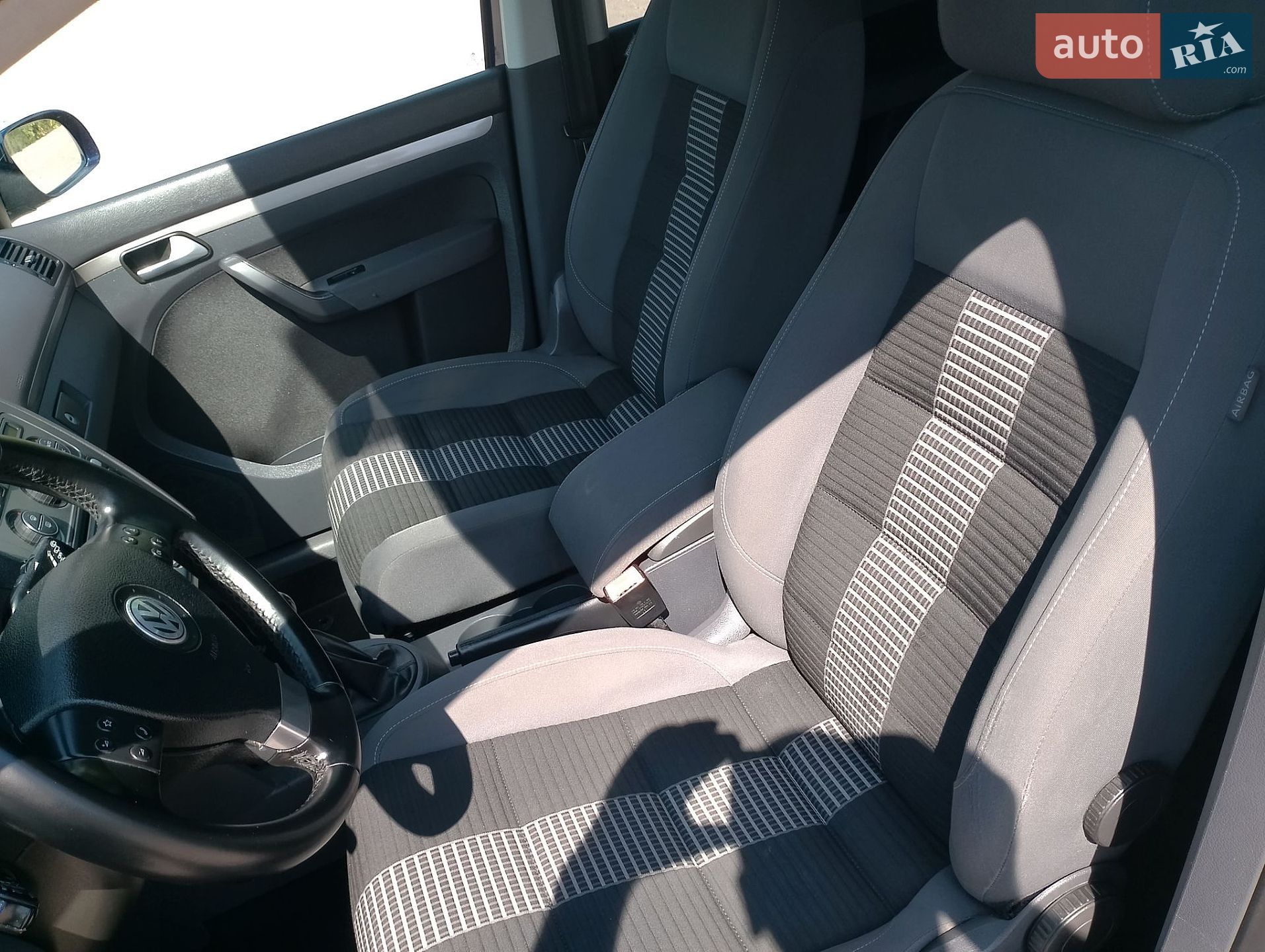Volkswagen Touran 2009 VIN WVGZZZ1TZ9W091674 фото оголошення 18 з 28
