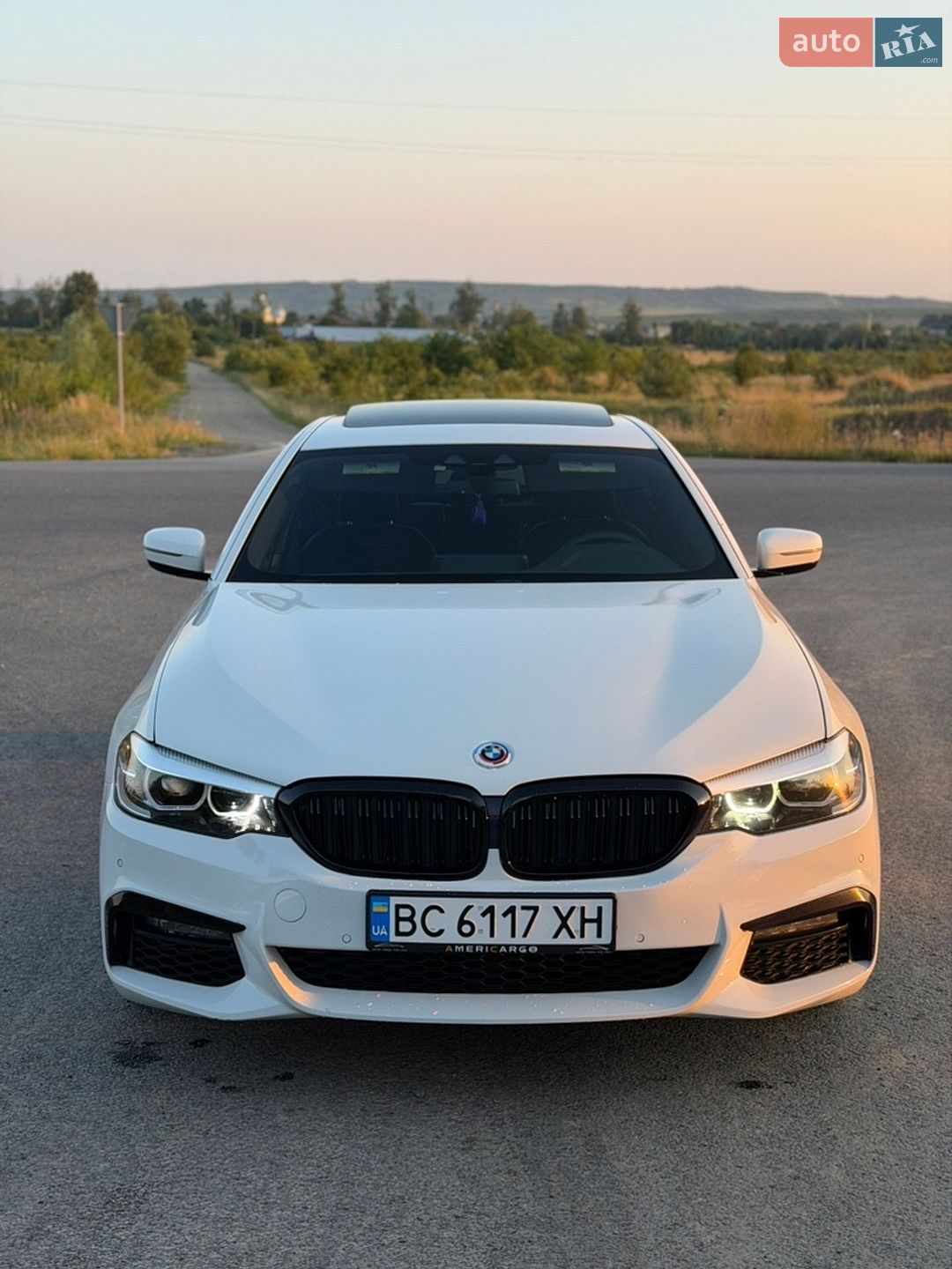 BMW 5 Series 2018 VIN WBAJA9C52KB389712 фото оголошення 7 з 29