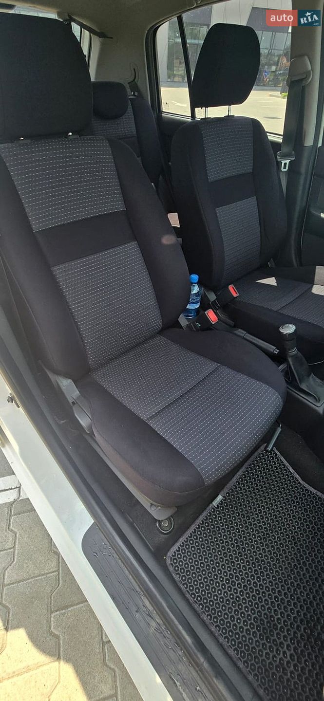 Hyundai Getz 2010 VIN KMHBT51DABU028628 фото оголошення 8 з 15