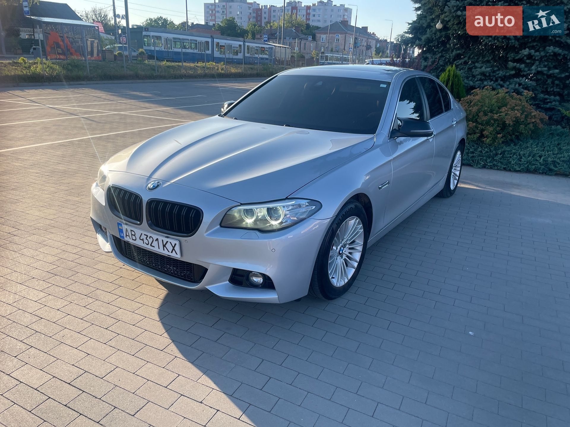 BMW 5 Series 2013 VIN WBA5C3101ED042784 фото оголошення 4 з 16
