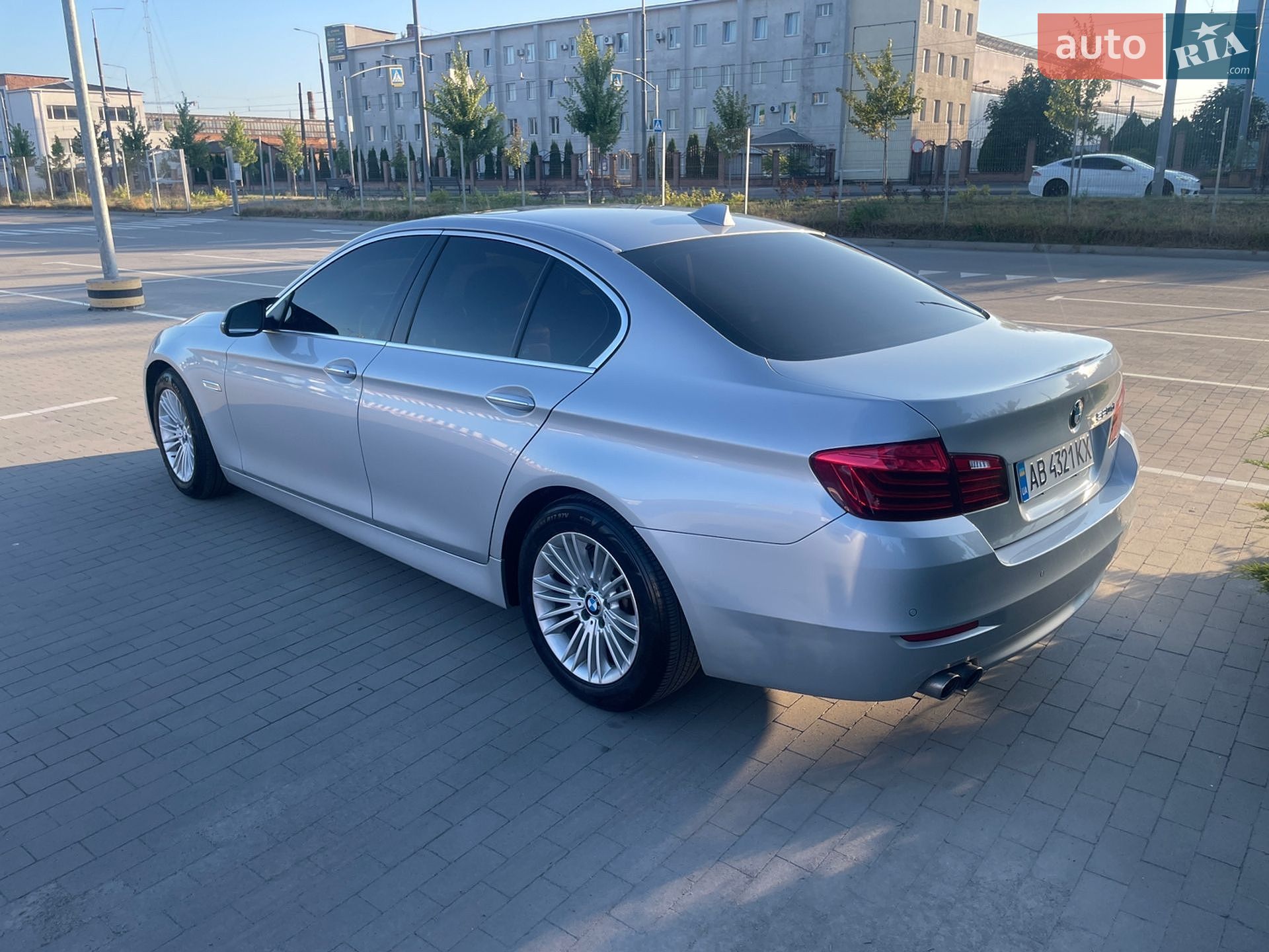 BMW 5 Series 2013 VIN WBA5C3101ED042784 фото оголошення 7 з 16
