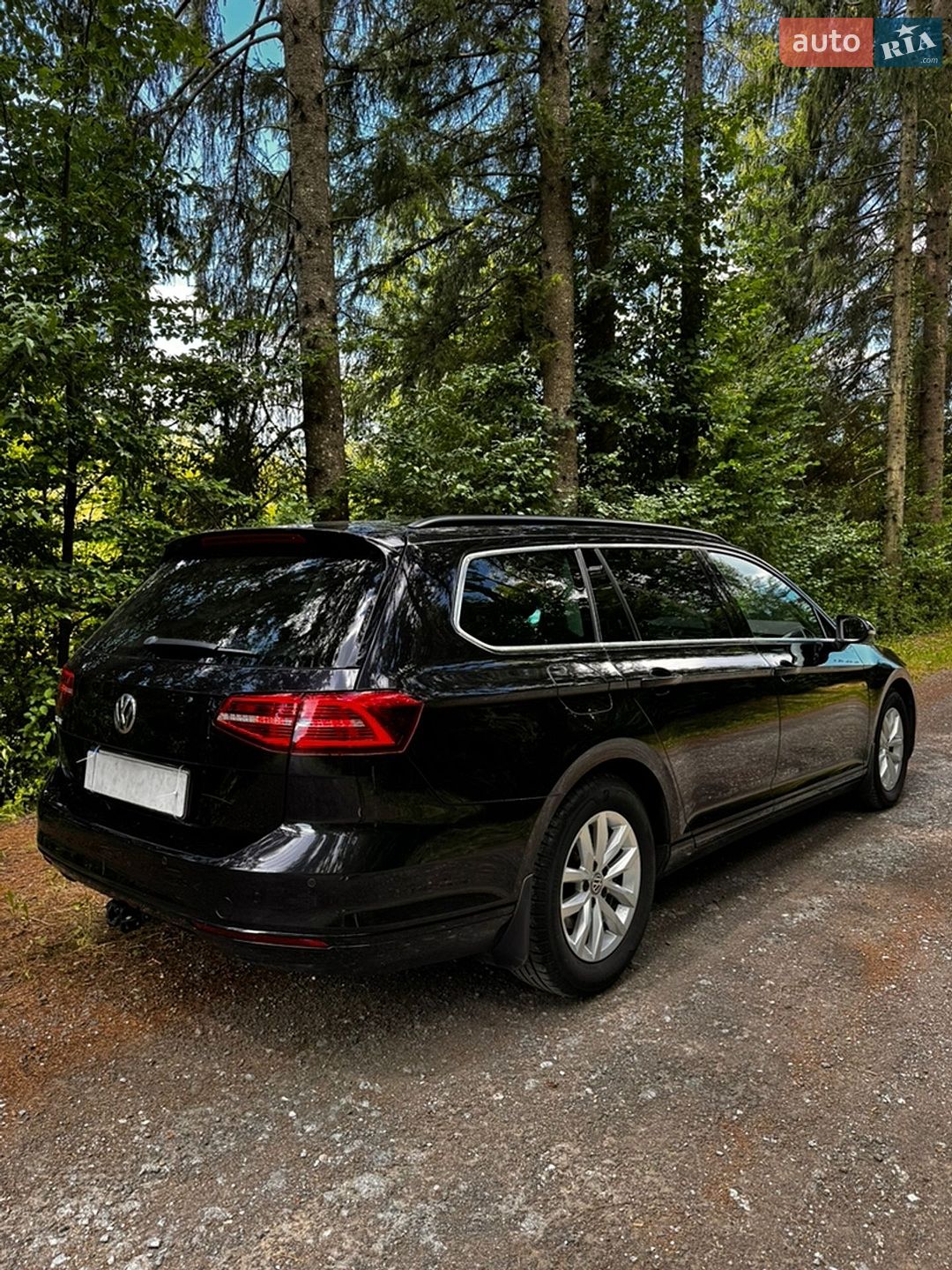 Volkswagen Passat 2018 VIN WVWZZZ3CZJE135924 фото оголошення 11 з 21