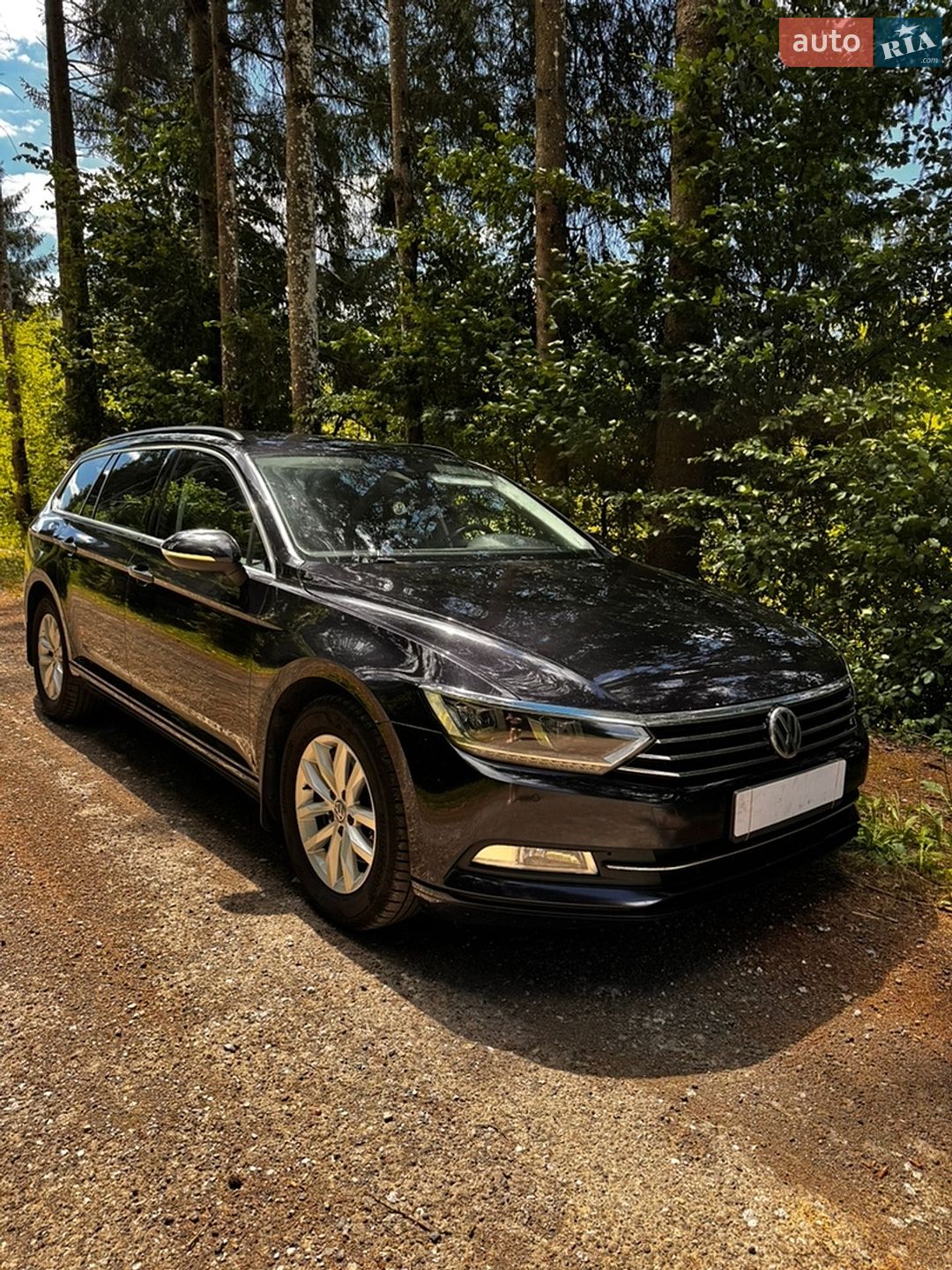 Volkswagen Passat 2018 VIN WVWZZZ3CZJE135924 фото оголошення 19 з 21