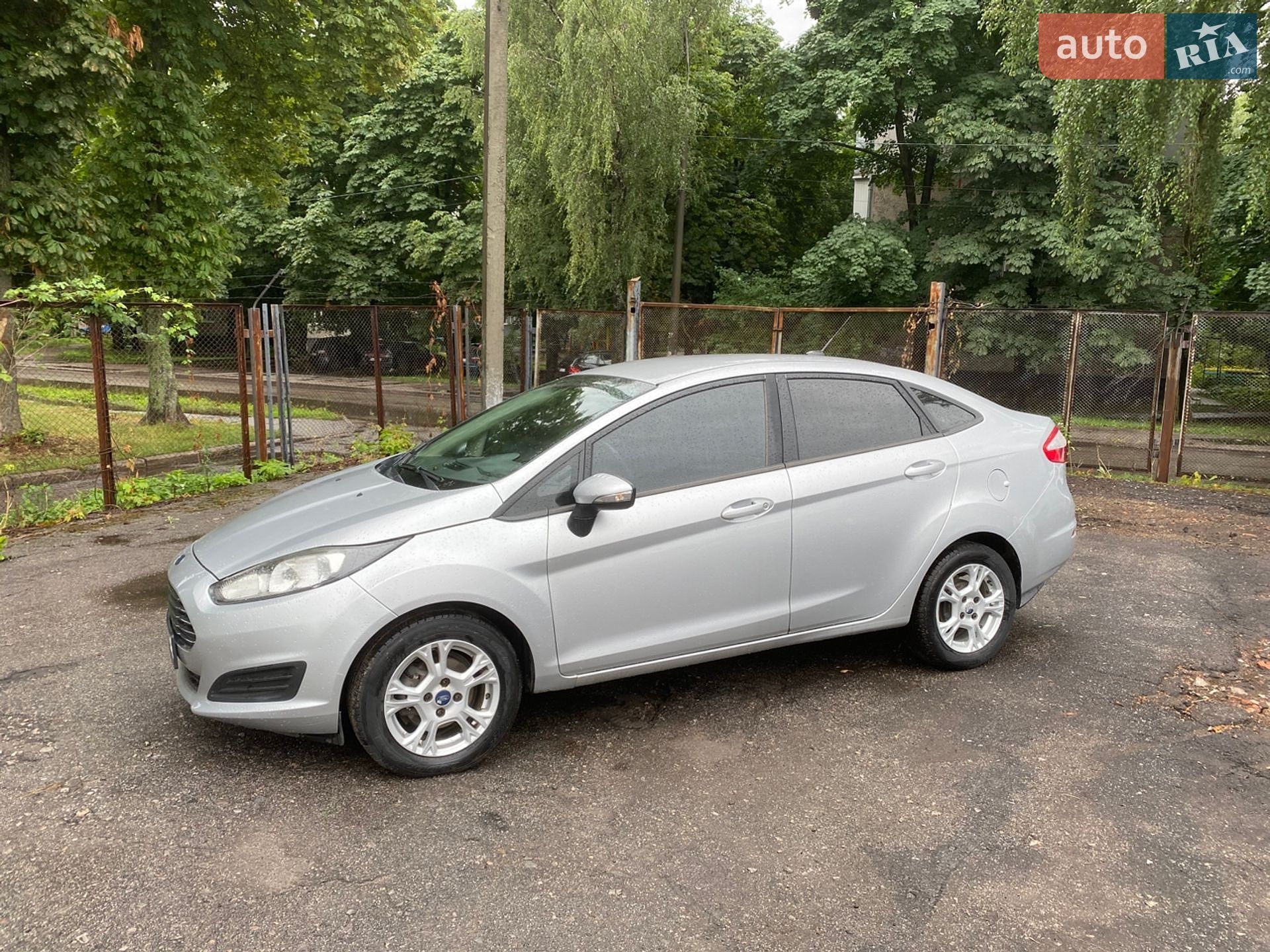 Ford Fiesta 2013 VIN 3FADP4BJ9EM171303 фото оголошення 5 з 24