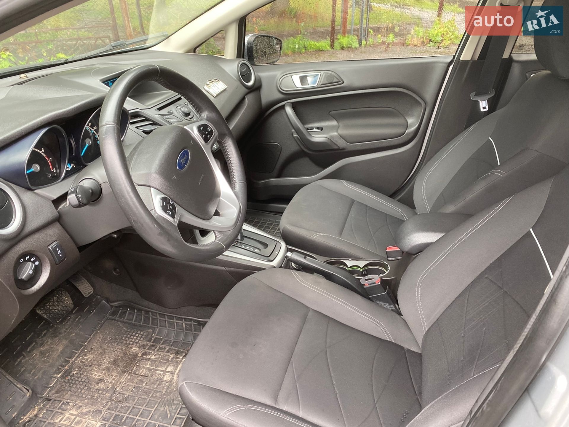 Ford Fiesta 2013 VIN 3FADP4BJ9EM171303 фото оголошення 8 з 24