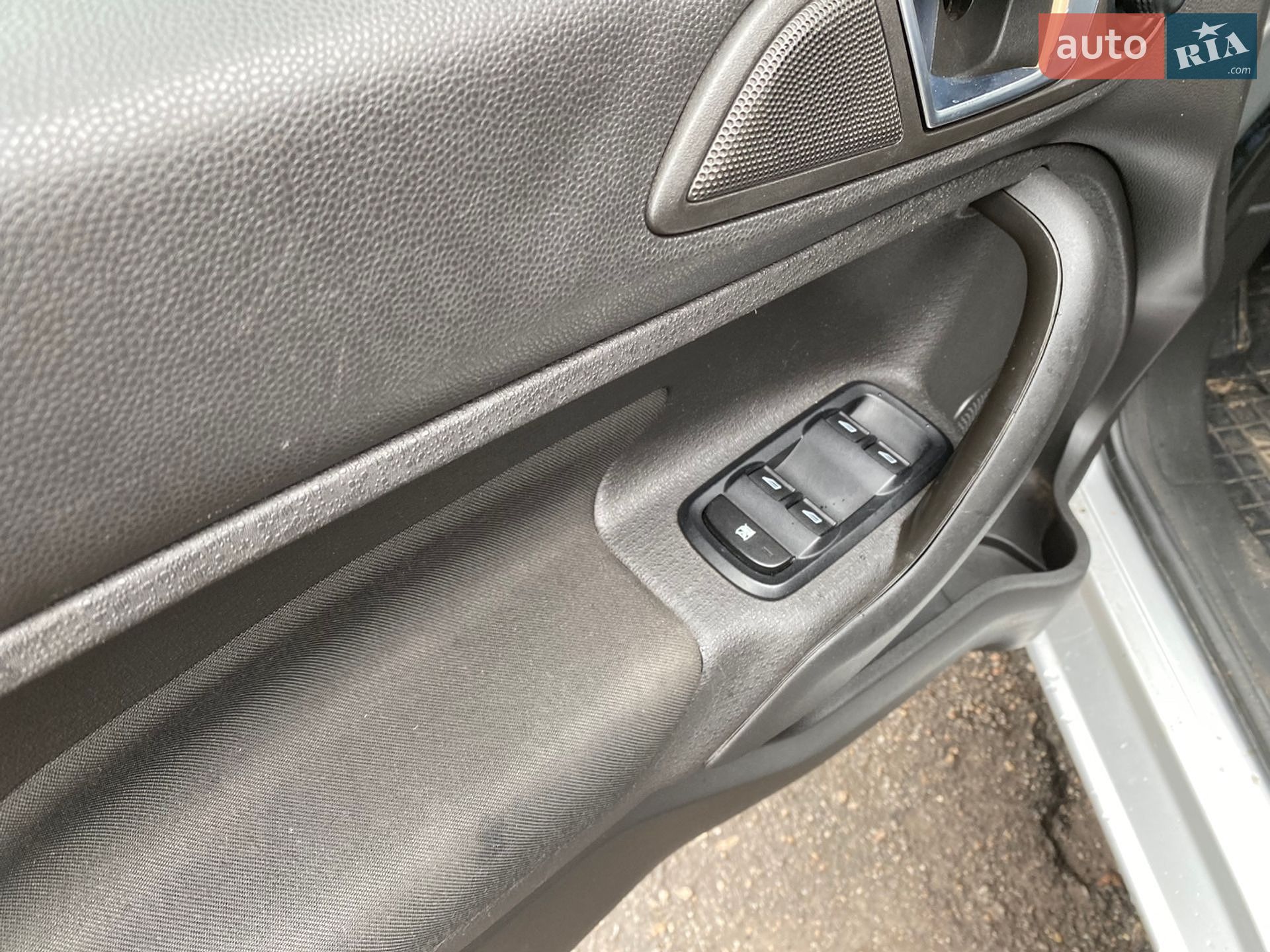 Ford Fiesta 2013 VIN 3FADP4BJ9EM171303 фото оголошення 9 з 24
