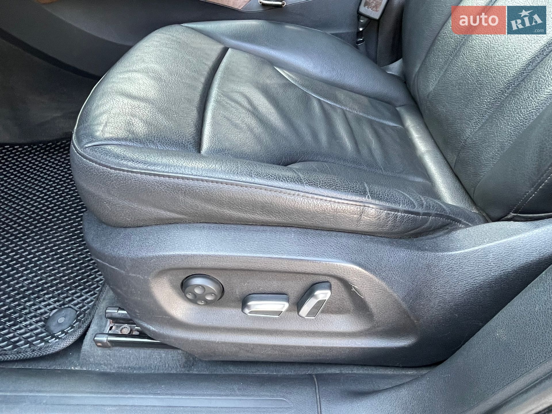 Audi Q5 2013 VIN WA1LFAFP7DA058686 фото оголошення 20 з 28