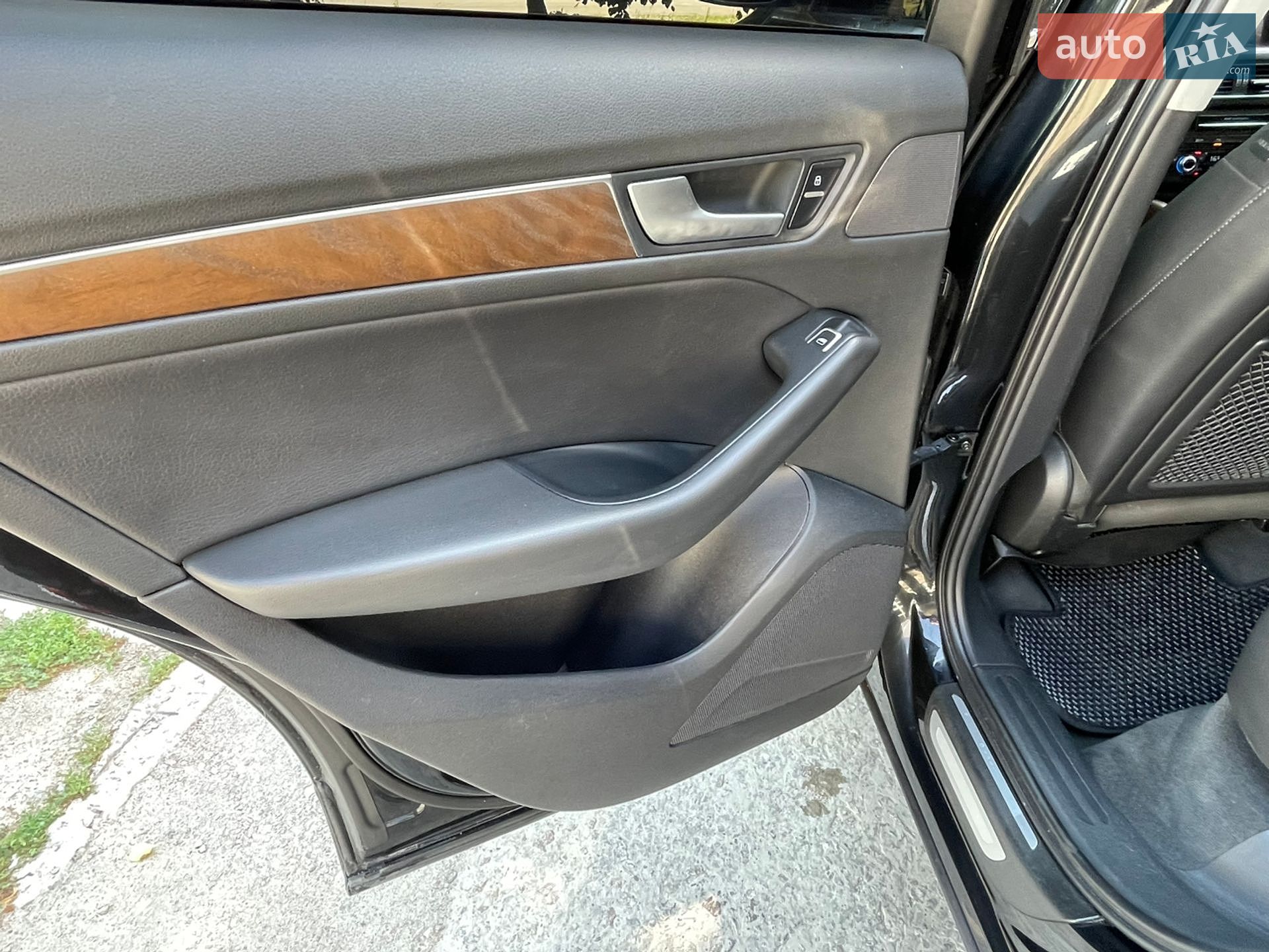Audi Q5 2013 VIN WA1LFAFP7DA058686 фото оголошення 22 з 28