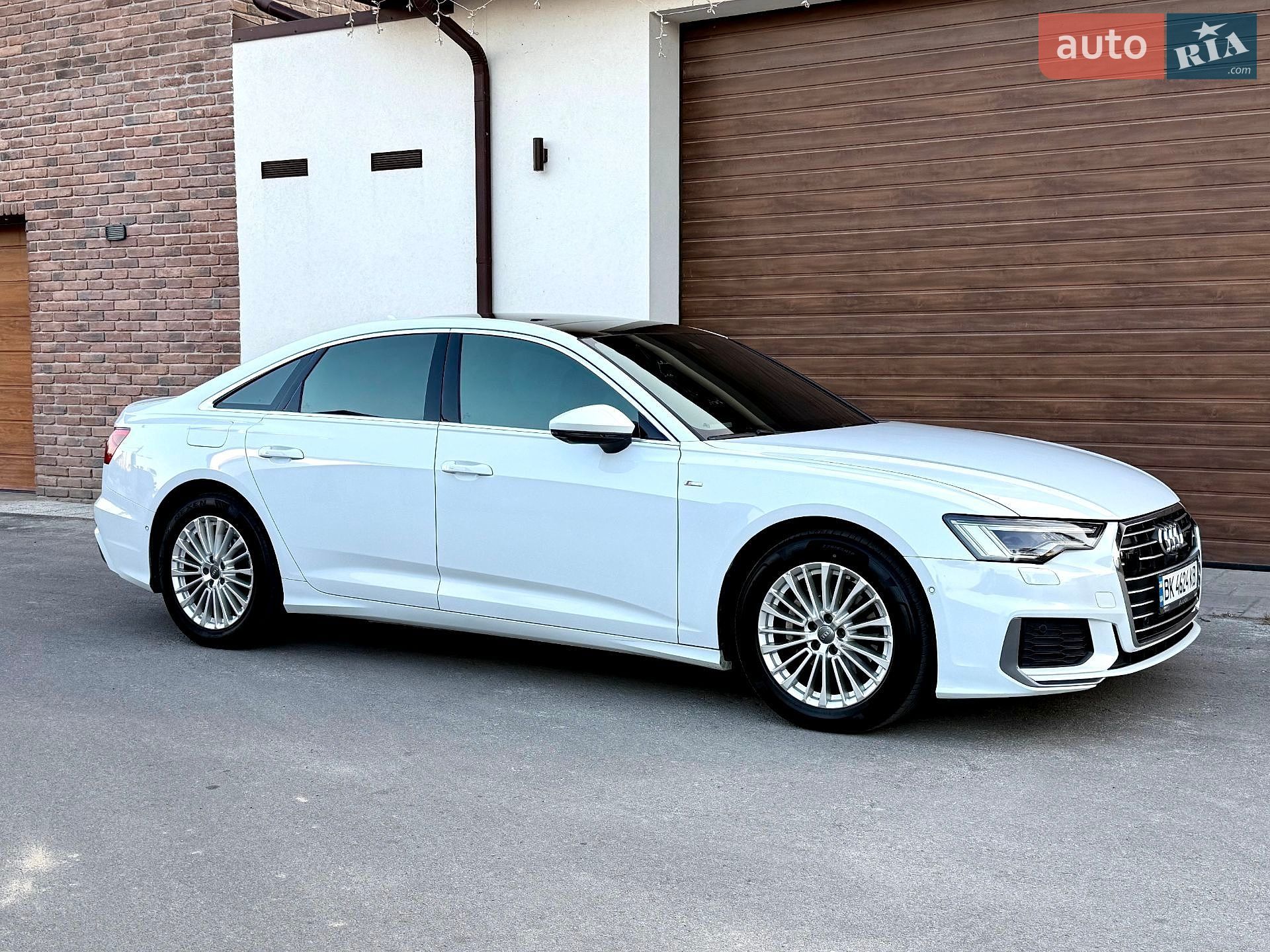Audi A6 2020 VIN WAUZZZF26LN066017 фото оголошення 15 з 49
