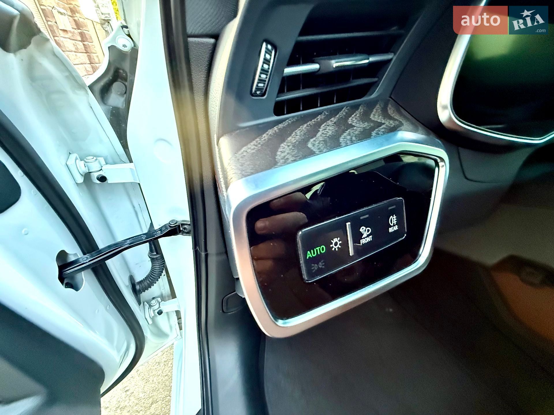 Audi A6 2020 VIN WAUZZZF26LN066017 фото оголошення 35 з 49