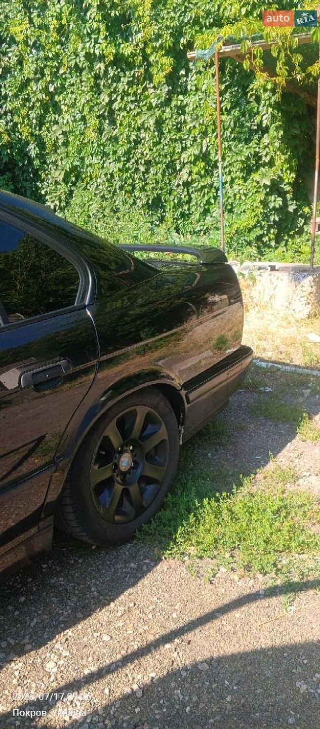 BMW 5 Series 1993 VIN WBAHD51020BG63738 фото оголошення 3 з 24