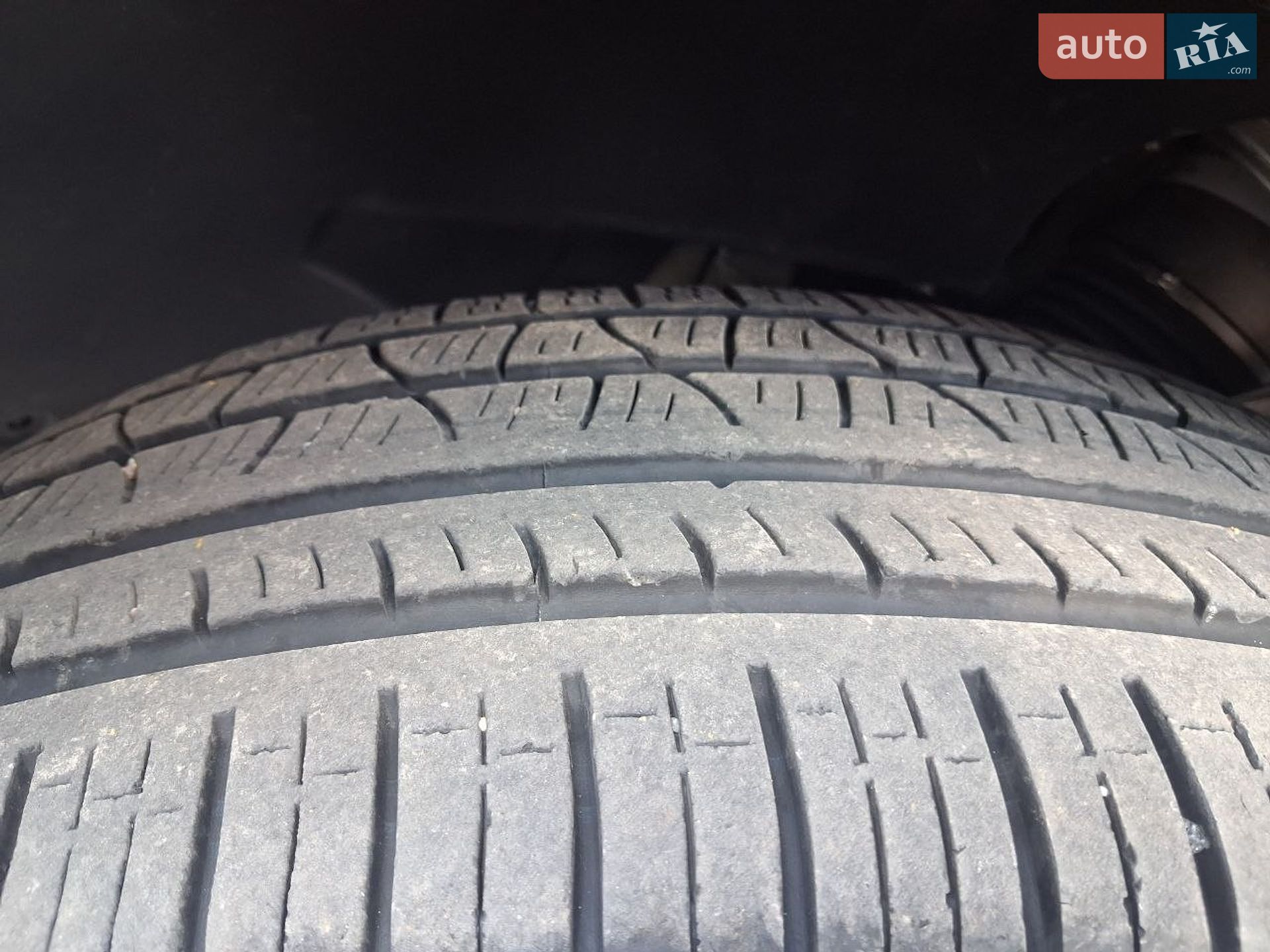 Rivian R1S 2024 VIN 7PDSGABAXRN035461 фото оголошення 6 з 16