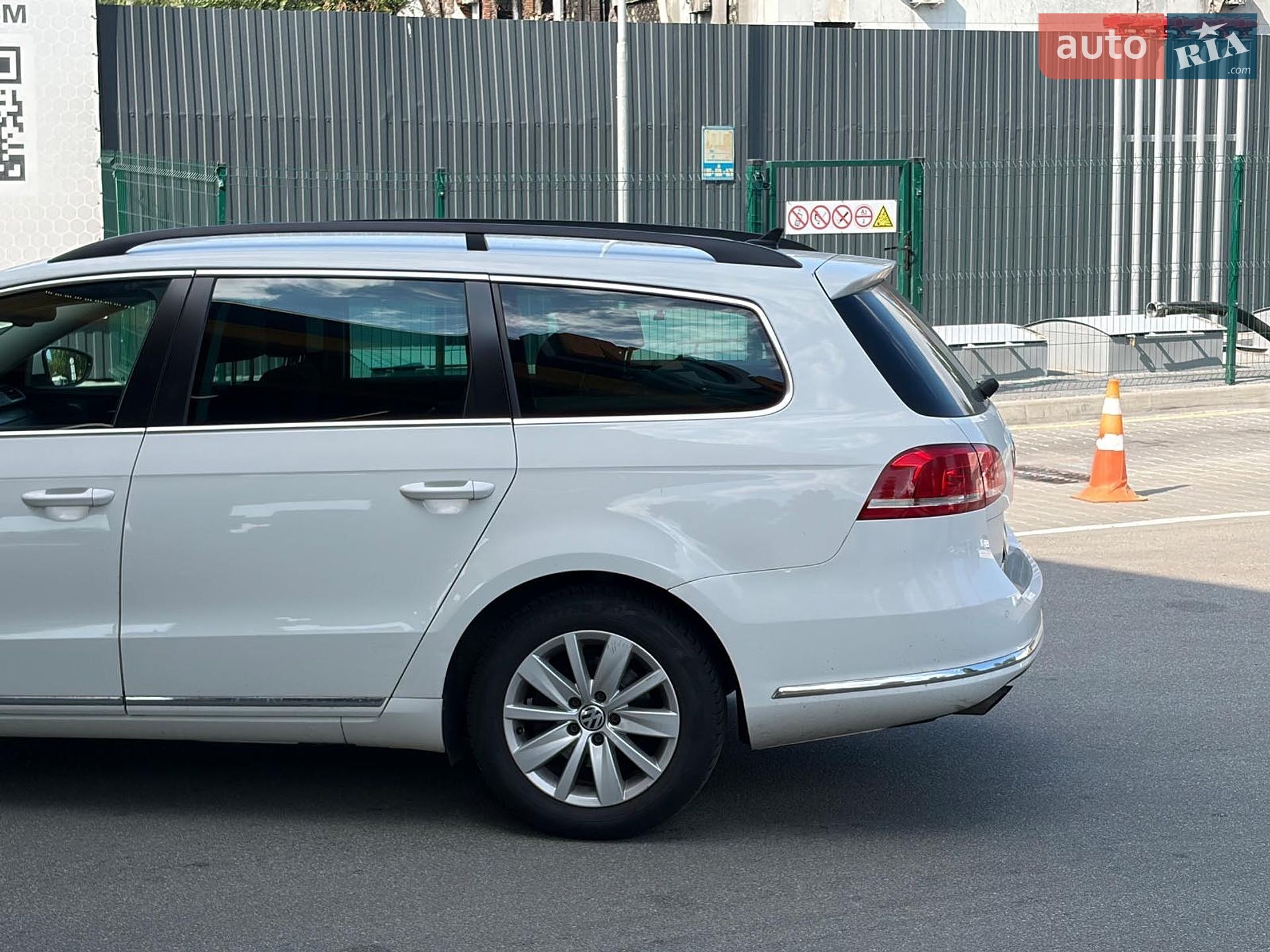 Volkswagen Passat 2012 VIN WVWZZZ3CZDE101296 фото оголошення 9 з 32
