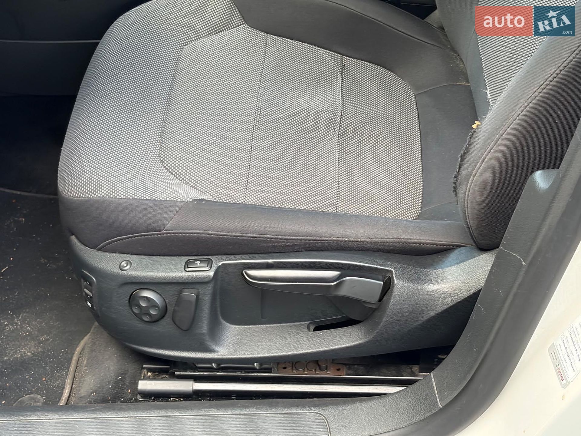 Volkswagen Passat 2012 VIN WVWZZZ3CZDE101296 фото оголошення 13 з 32