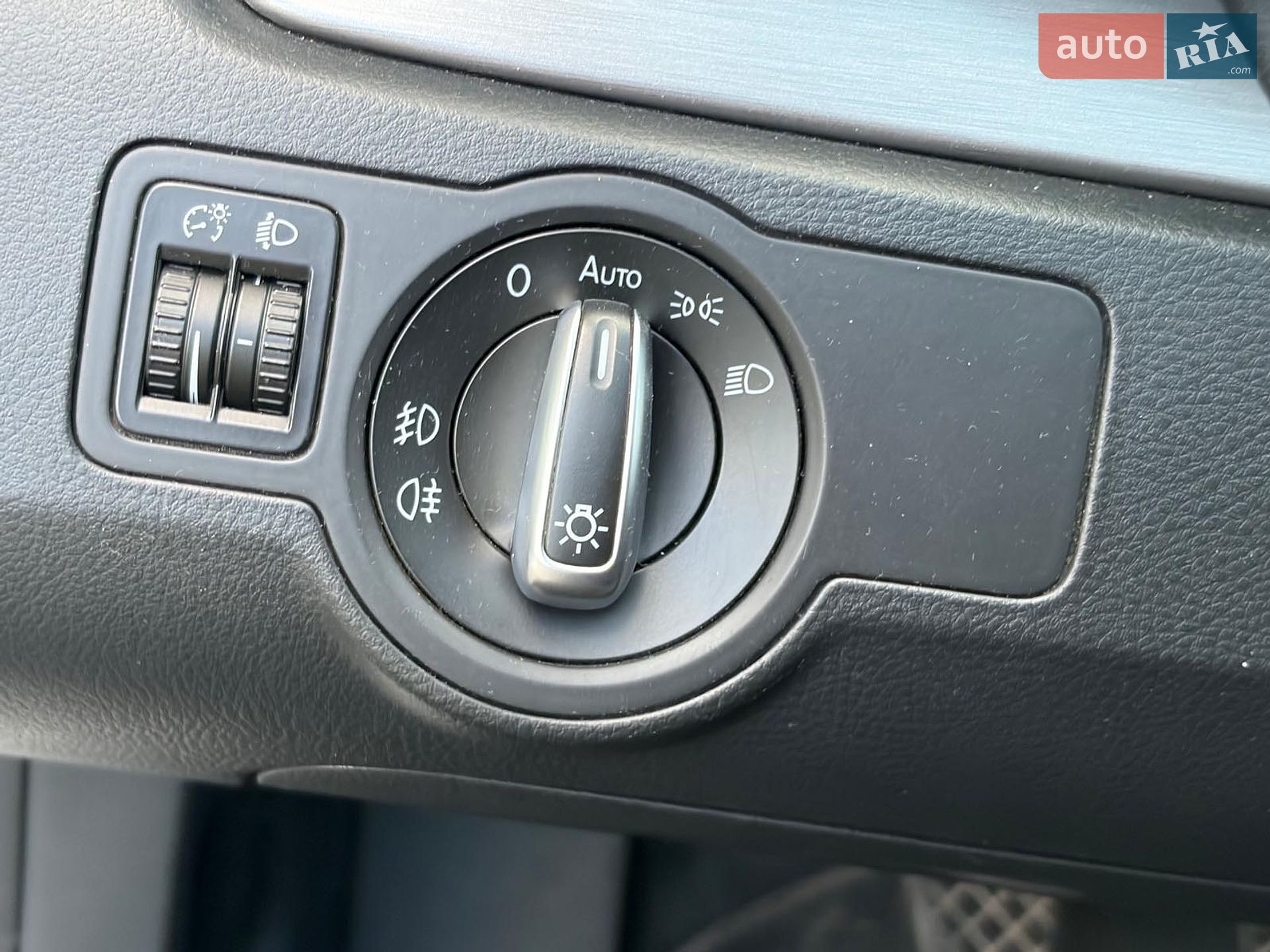 Volkswagen Passat 2012 VIN WVWZZZ3CZDE101296 фото оголошення 17 з 32