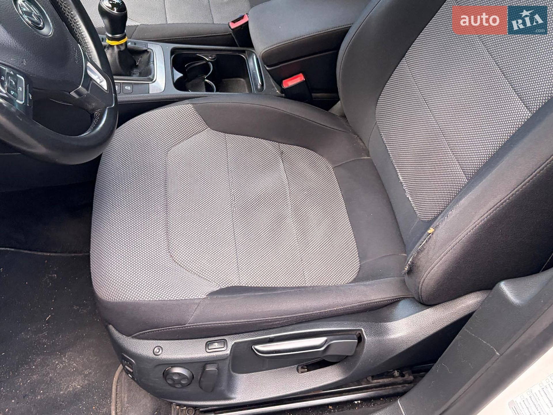 Volkswagen Passat 2012 VIN WVWZZZ3CZDE101296 фото оголошення 24 з 32