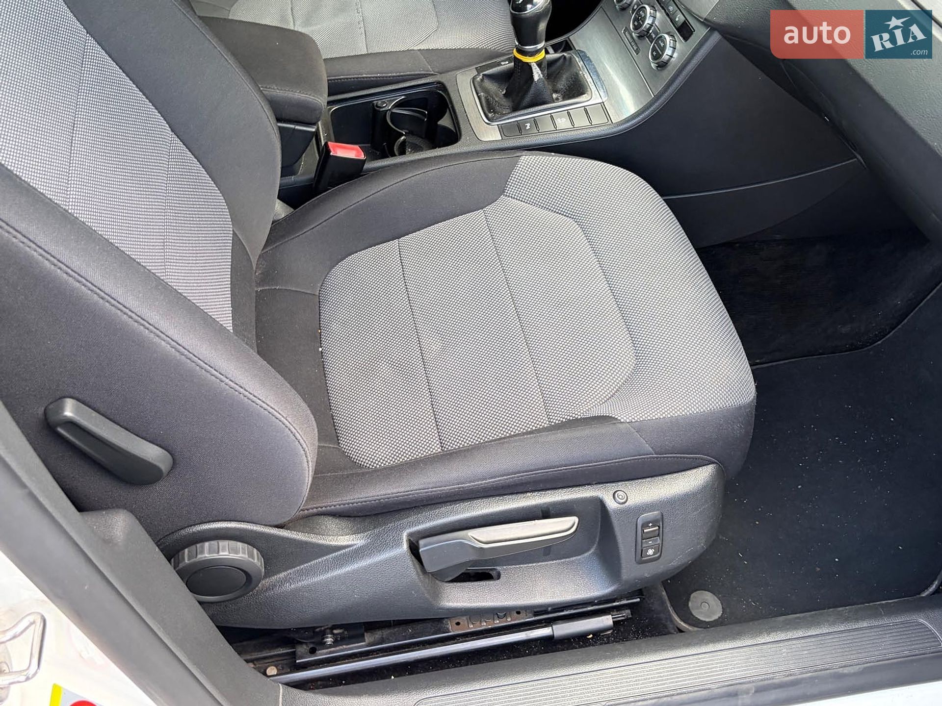 Volkswagen Passat 2012 VIN WVWZZZ3CZDE101296 фото оголошення 29 з 32