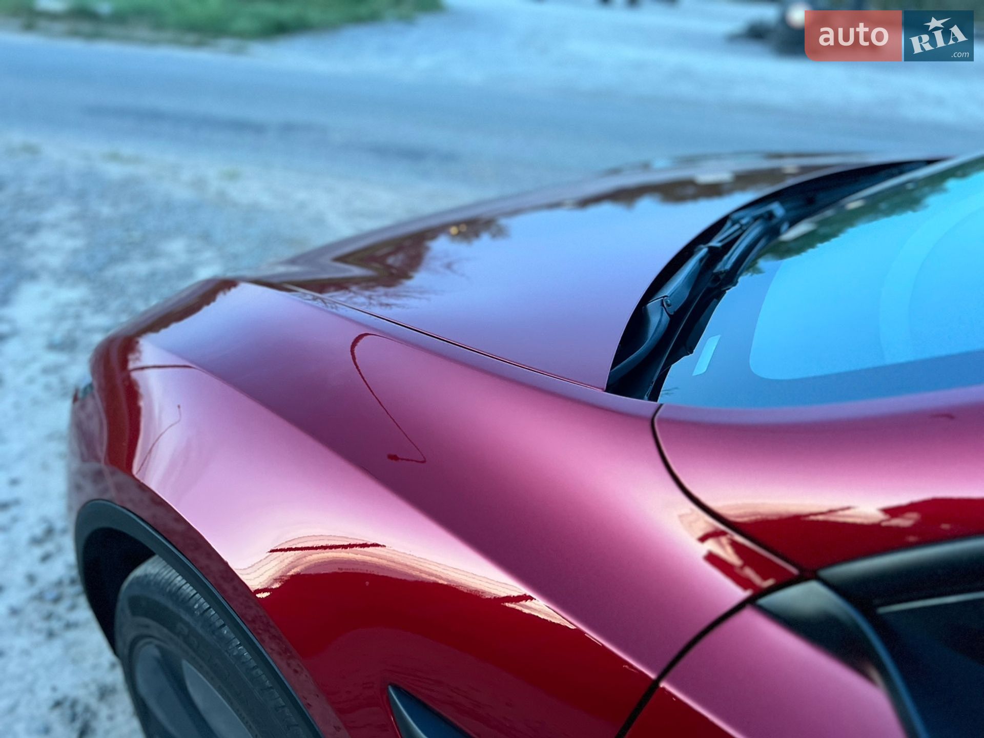 Tesla Model Y 2025 VIN 7SAYGDEE7TF336151 фото оголошення 13 з 30