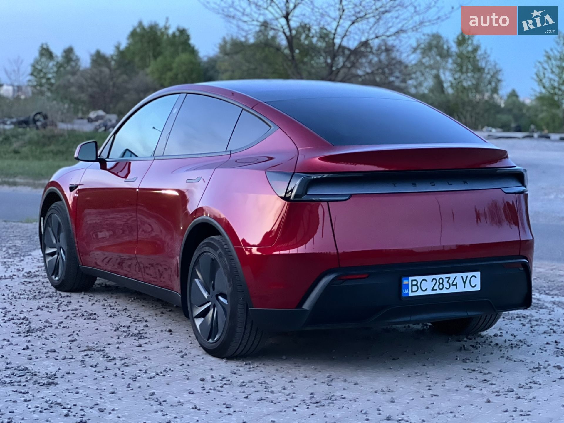 Tesla Model Y 2025 VIN 7SAYGDEE7TF336151 фото оголошення 21 з 30