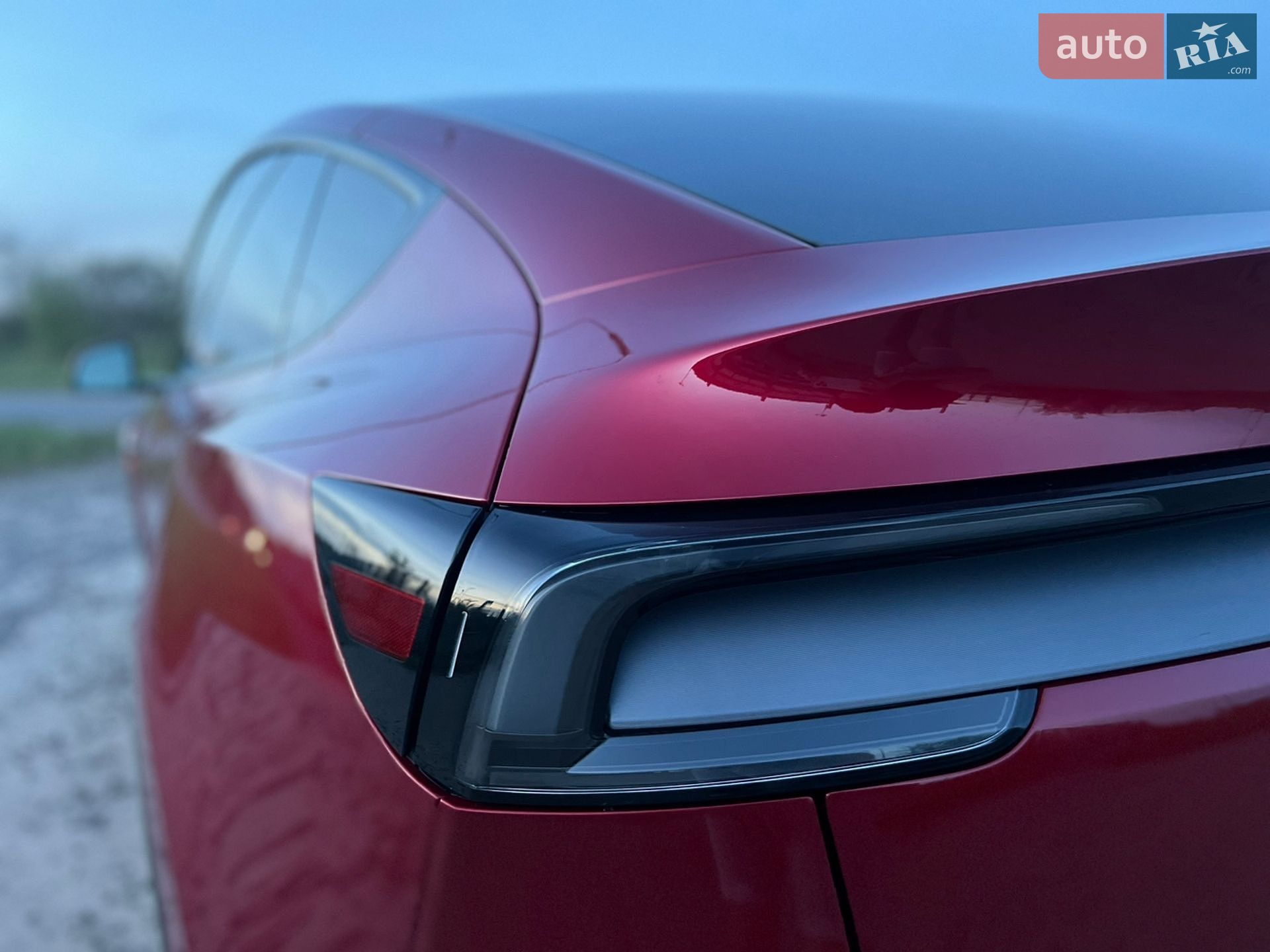 Tesla Model Y 2025 VIN 7SAYGDEE7TF336151 фото оголошення 23 з 30