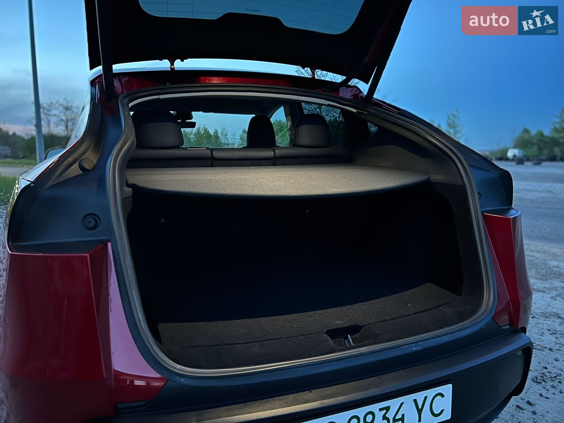 Tesla Model Y 2025 VIN 7SAYGDEE7TF336151 фото оголошення 28 з 30
