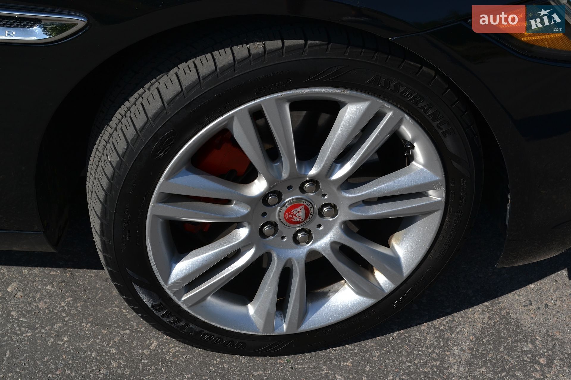 Jaguar XE 2018 VIN SAJAJ4FX7KCP43898 фото оголошення 19 з 55