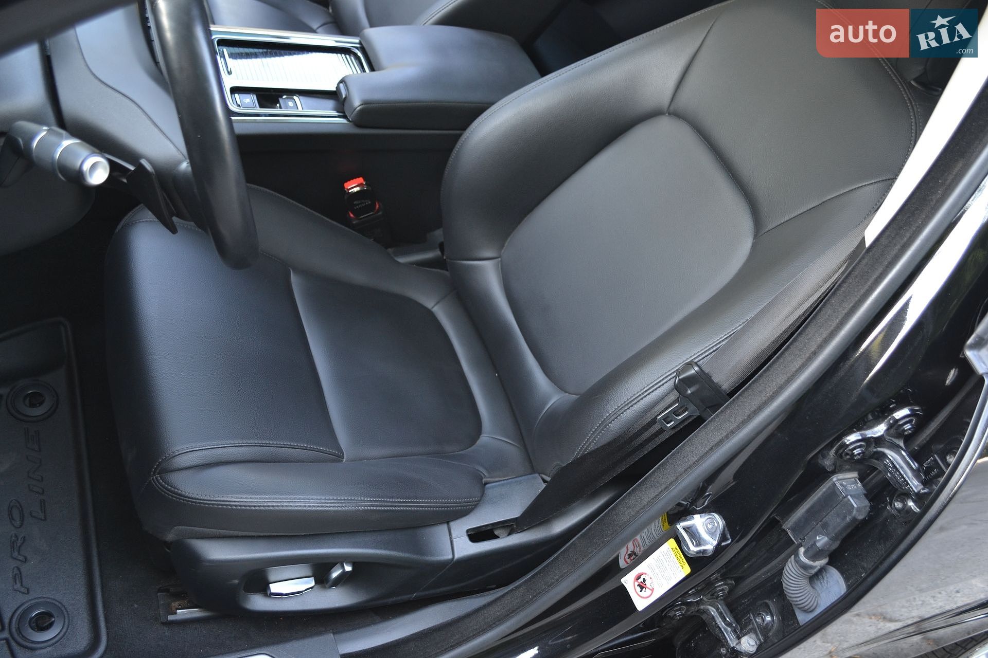 Jaguar XE 2018 VIN SAJAJ4FX7KCP43898 фото оголошення 43 з 55