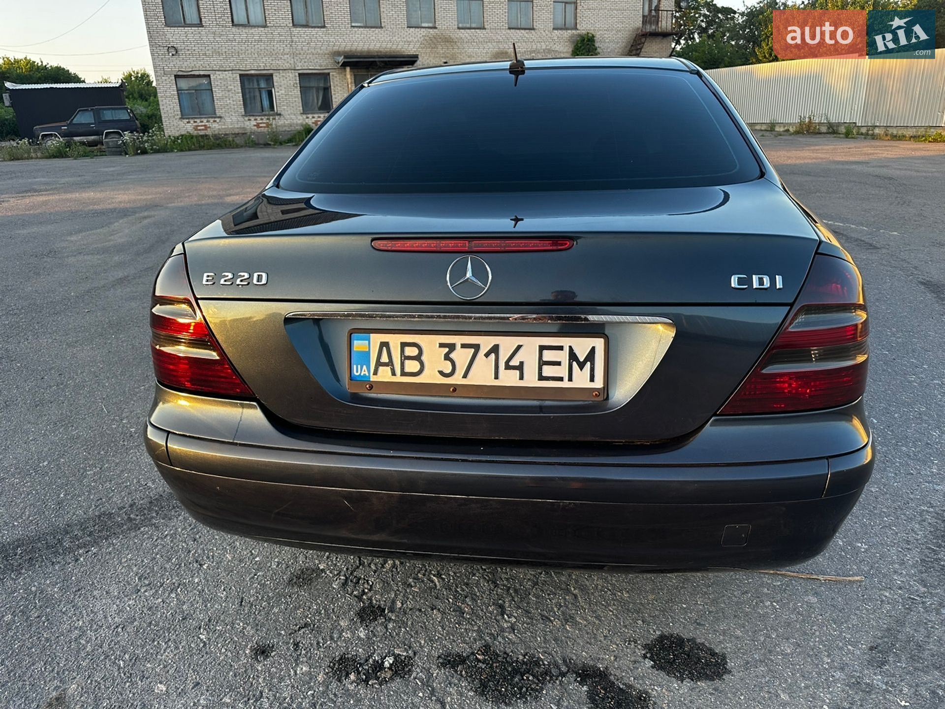 Mercedes-Benz E-Class 2002 VIN WDB2110061A000736 фото оголошення 5 з 25