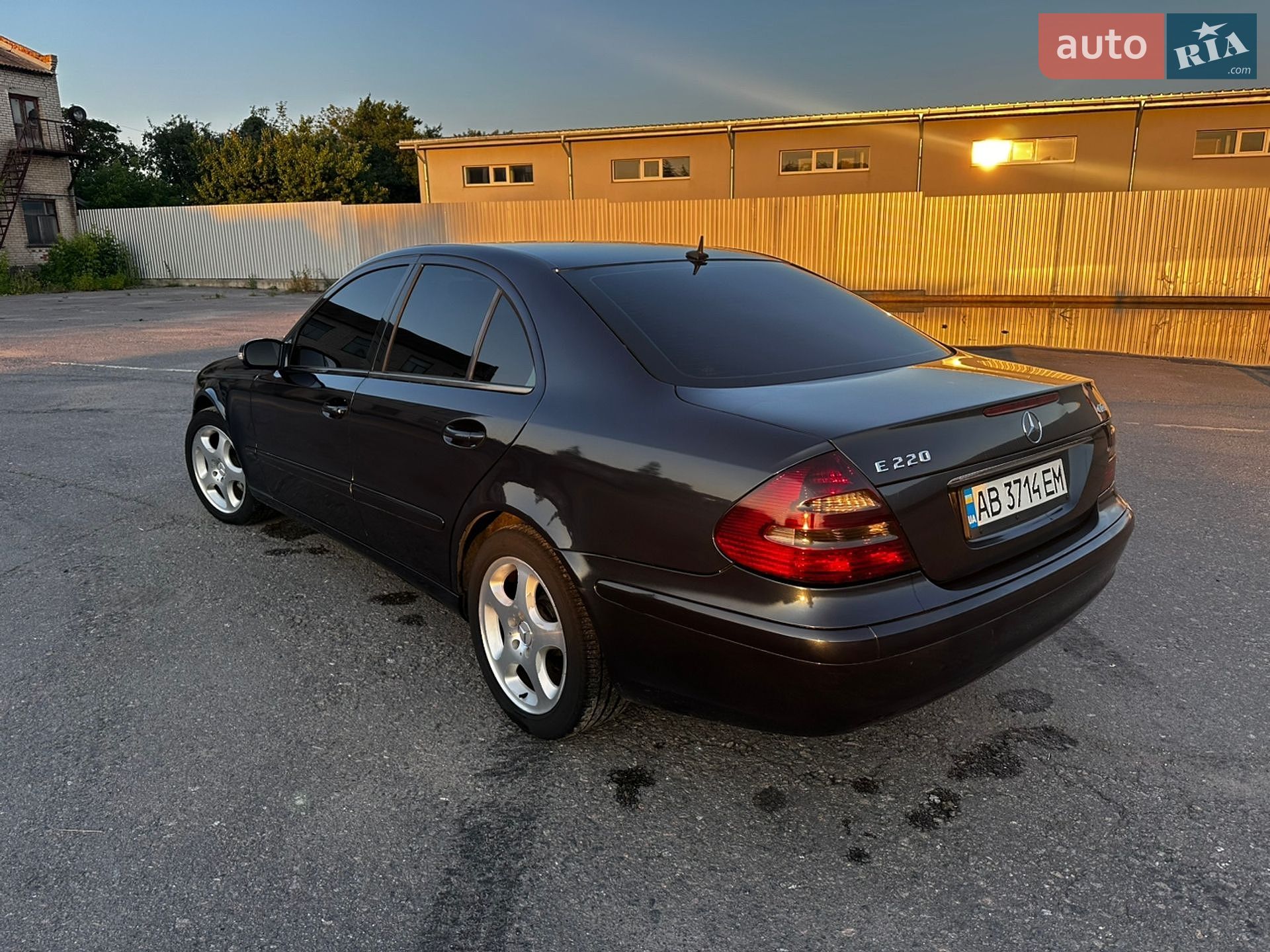 Mercedes-Benz E-Class 2002 VIN WDB2110061A000736 фото оголошення 6 з 25