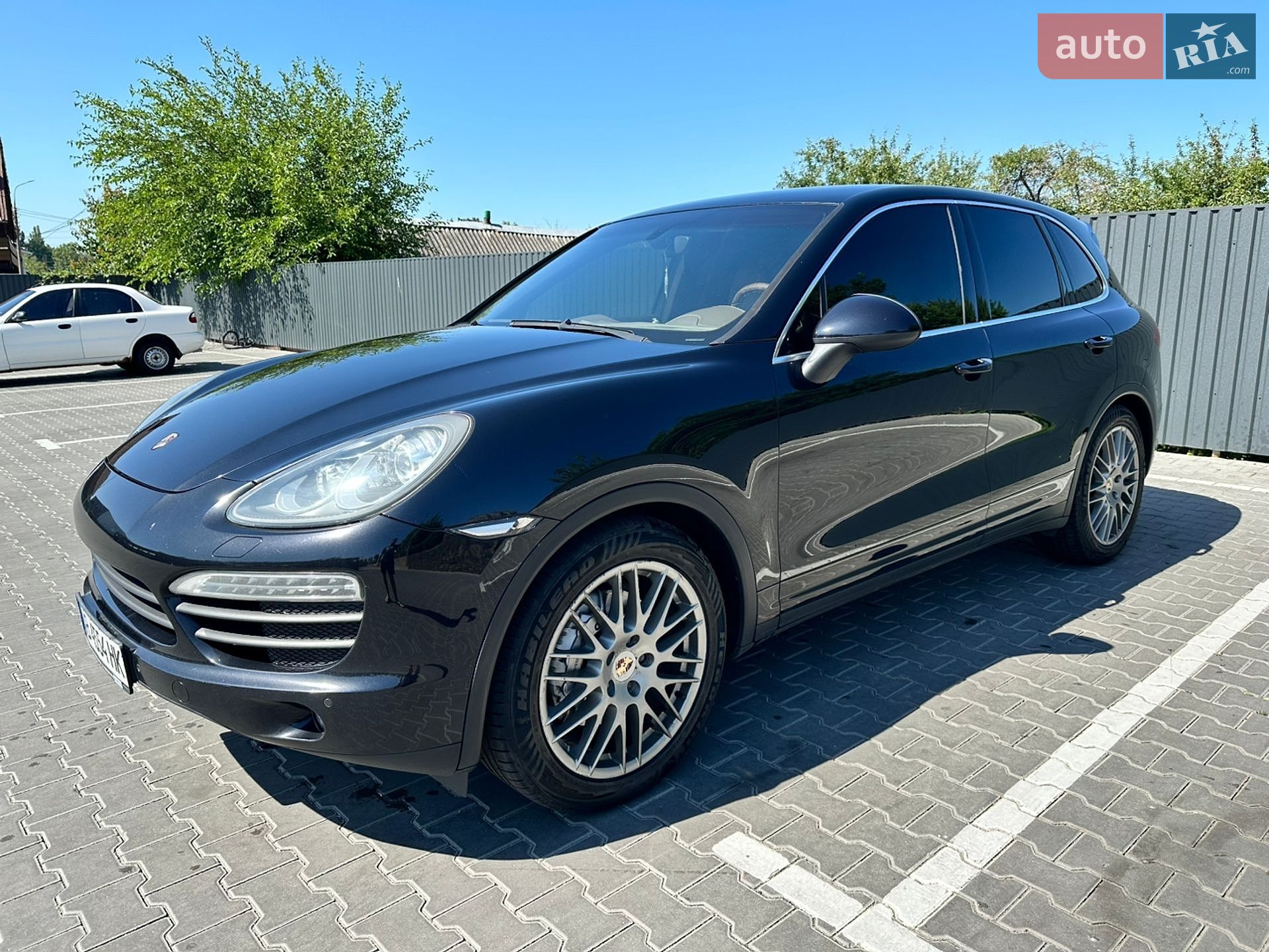 Porsche Cayenne 2012 VIN WP1ZZZ92ZCLA49147 фото оголошення 4 з 17