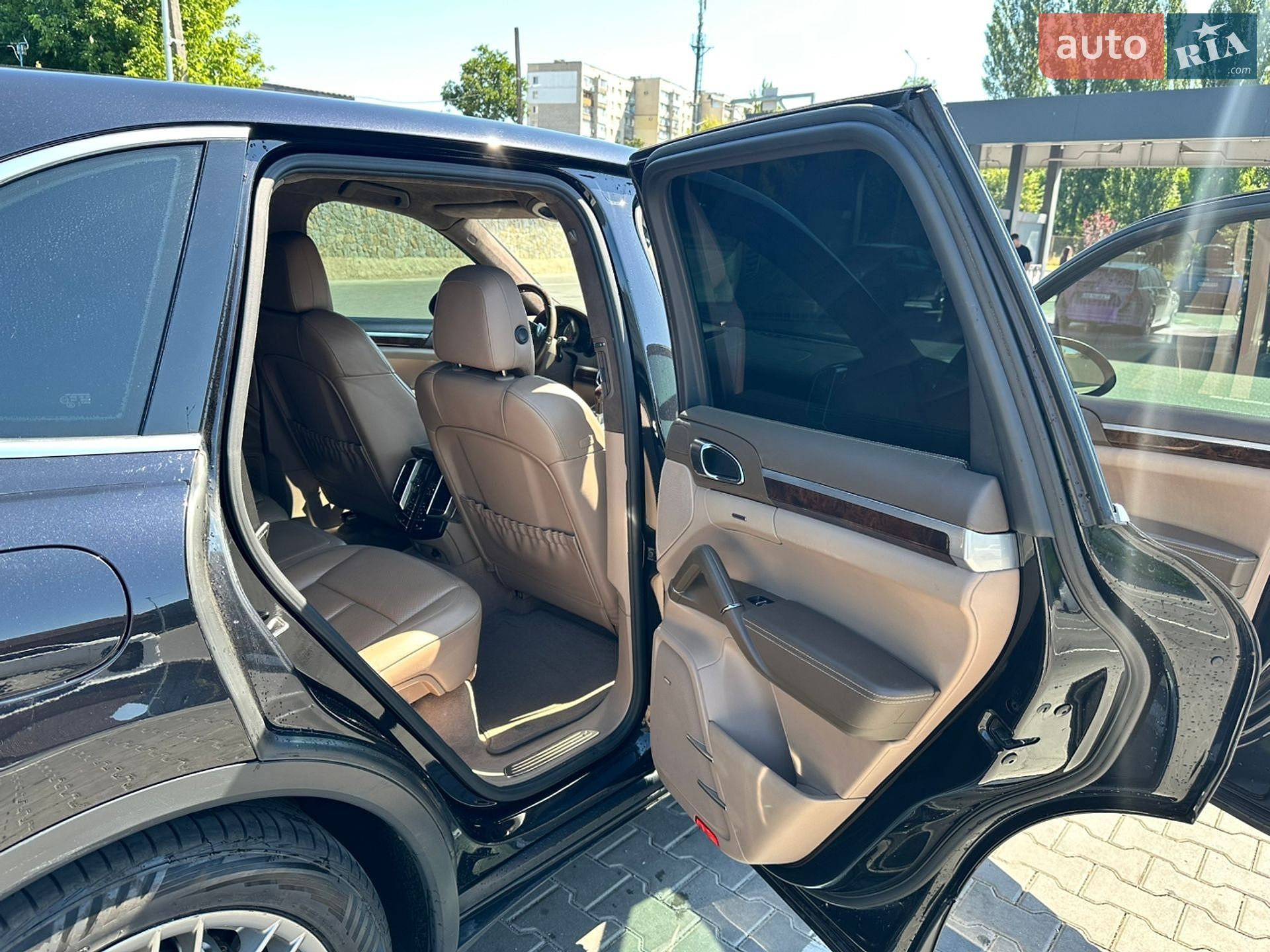 Porsche Cayenne 2012 VIN WP1ZZZ92ZCLA49147 фото оголошення 9 з 17