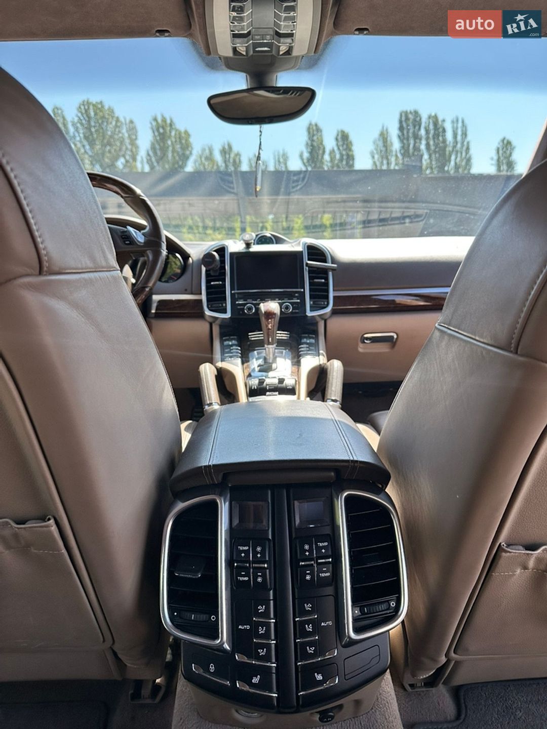 Porsche Cayenne 2012 VIN WP1ZZZ92ZCLA49147 фото оголошення 11 з 17