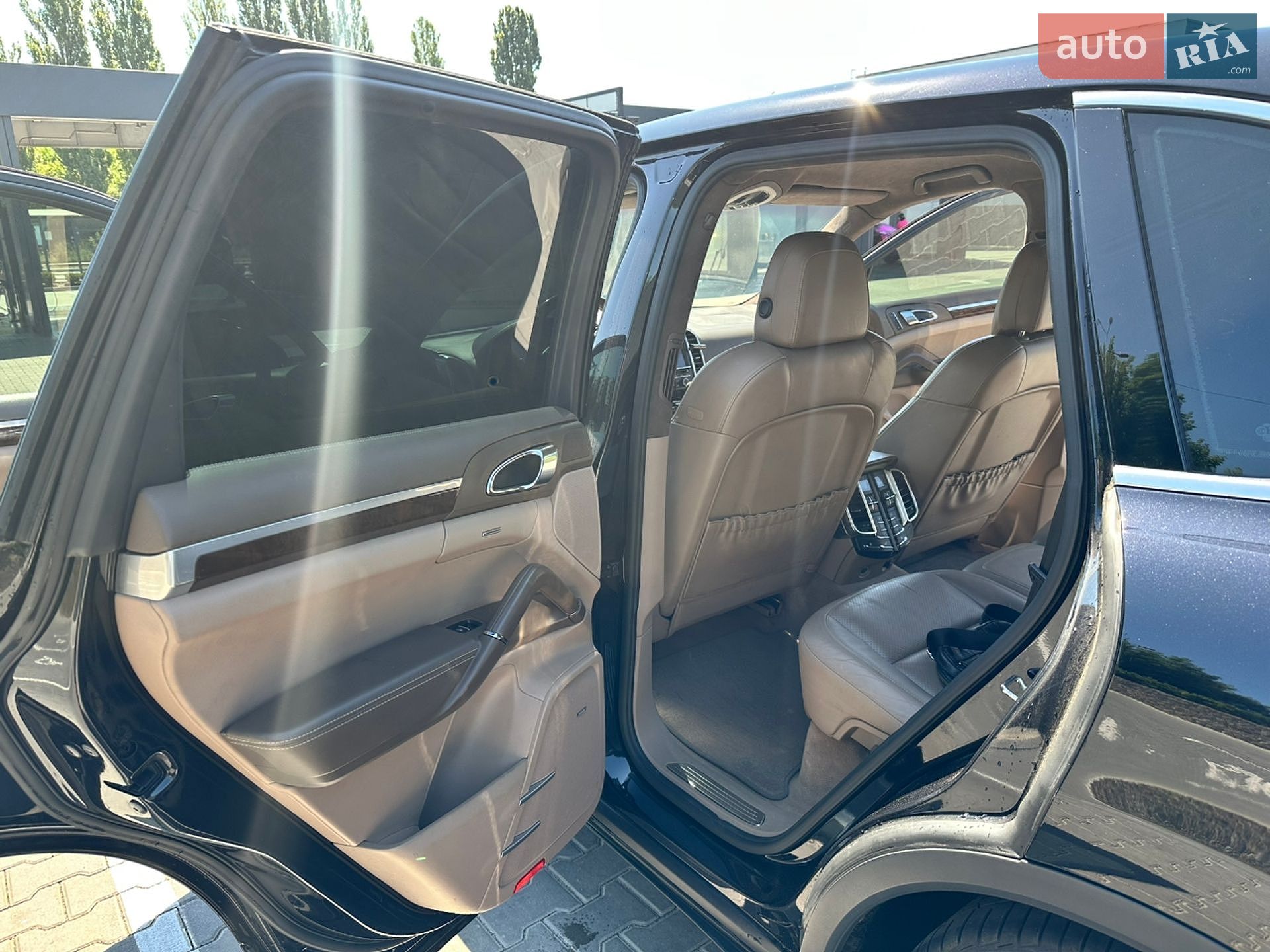 Porsche Cayenne 2012 VIN WP1ZZZ92ZCLA49147 фото оголошення 12 з 17
