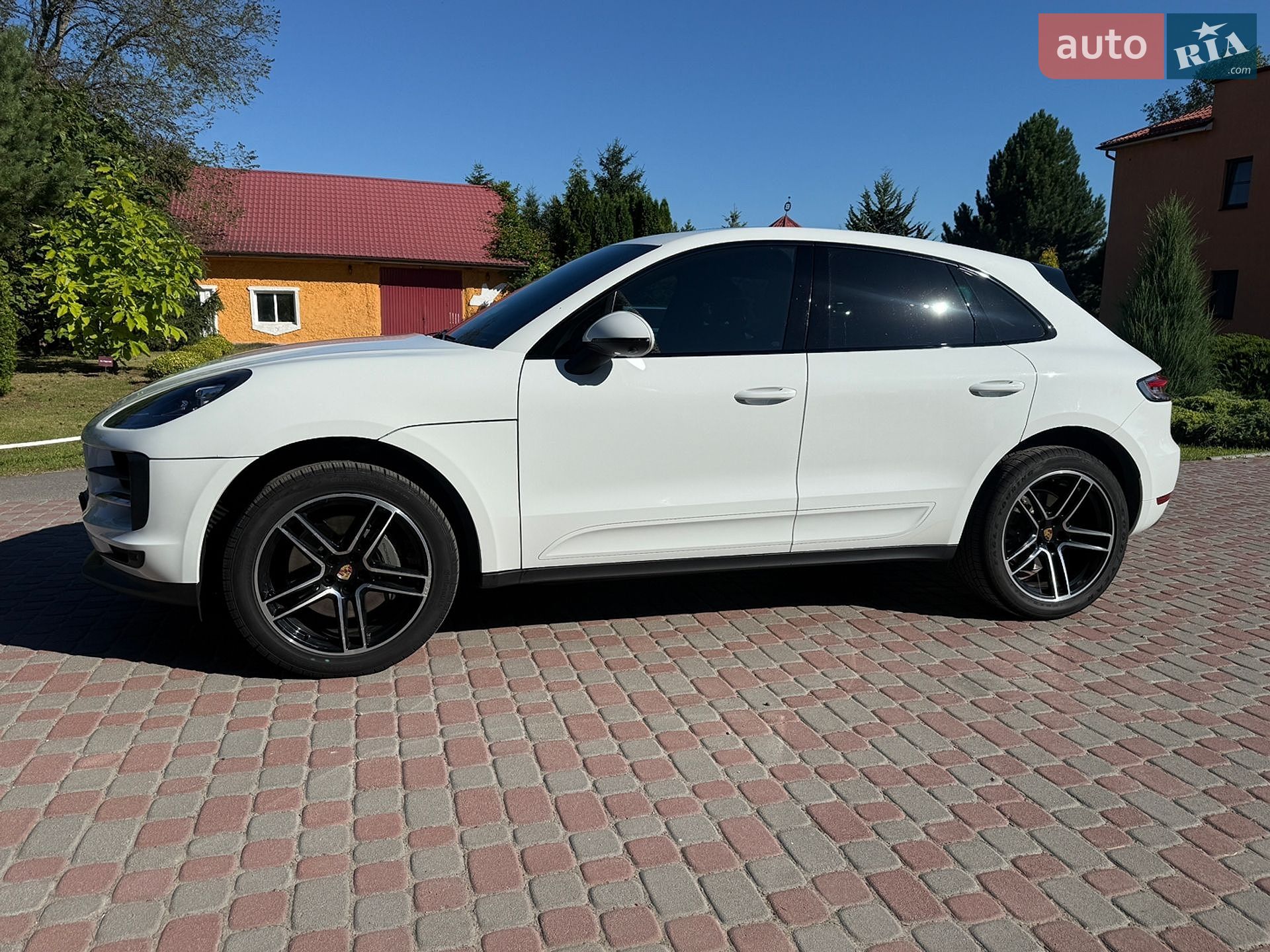 Porsche Macan 2021 VIN WP1AB2A50MLB37821 фото оголошення 3 з 31