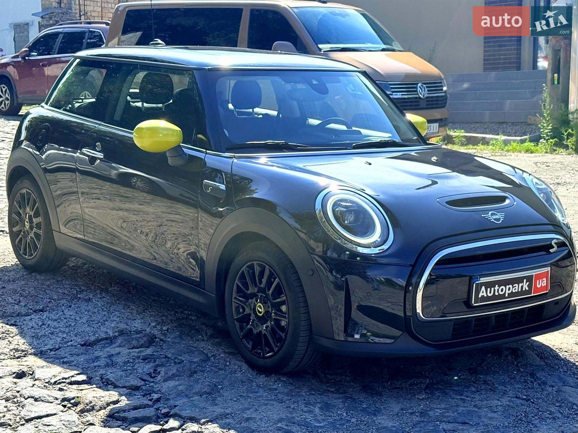 MINI Cooper 2023 VIN WMW11DJ09R2V80869 фото оголошення 3 з 20