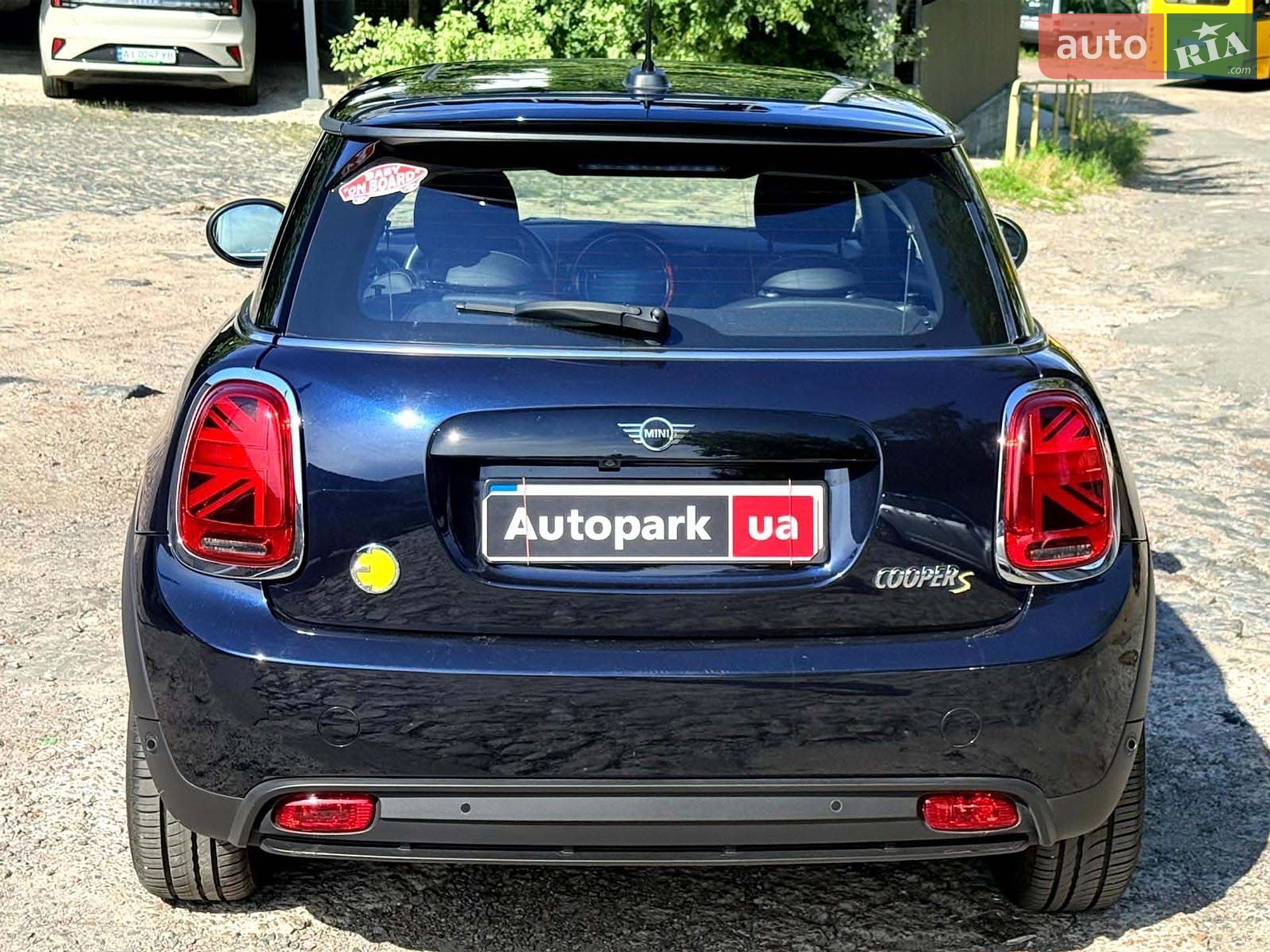 MINI Cooper 2023 VIN WMW11DJ09R2V80869 фото оголошення 5 з 20