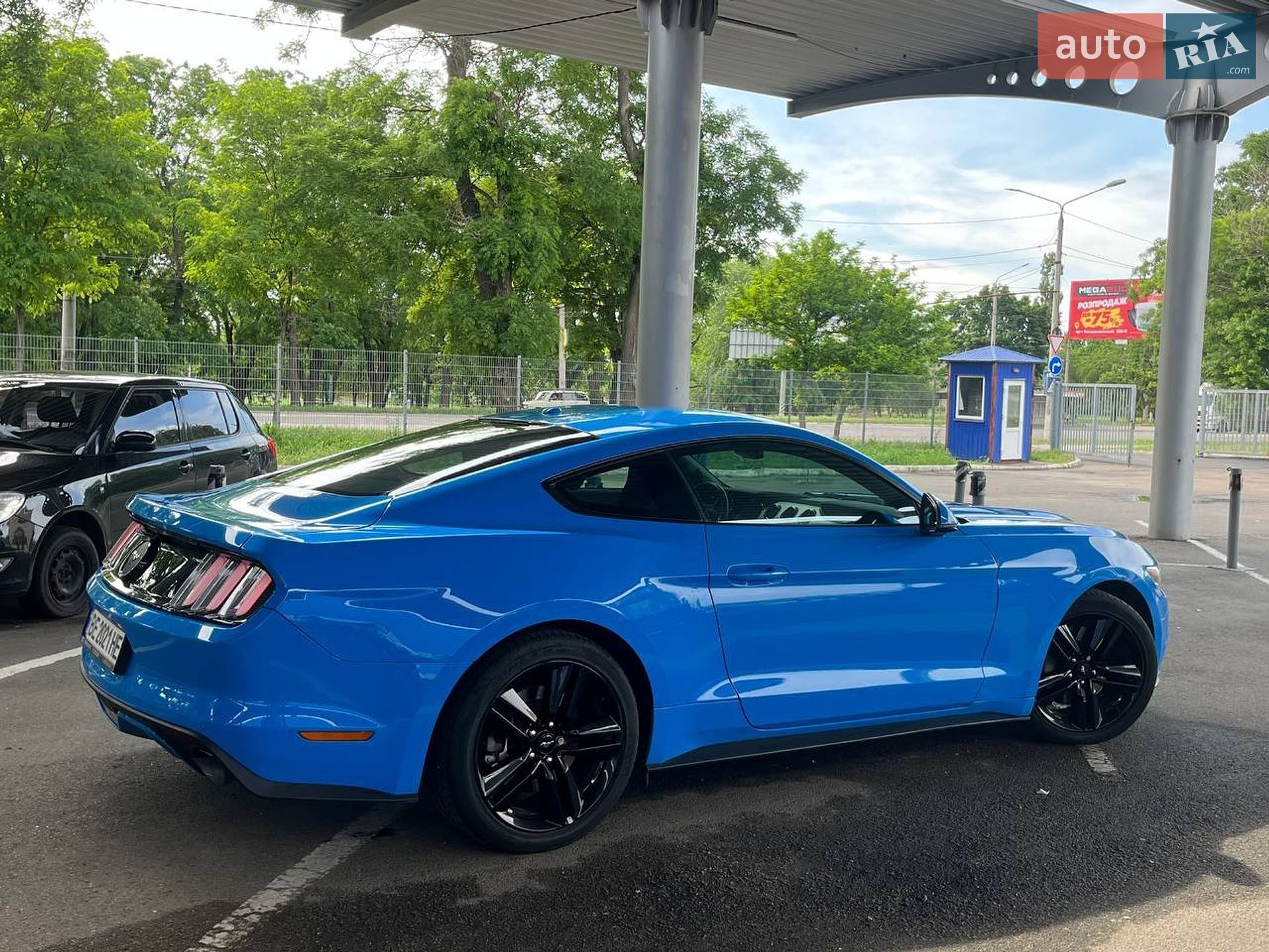 Ford Mustang 2017 VIN 1FA6P8TH5H5285983 фото оголошення 10 з 33