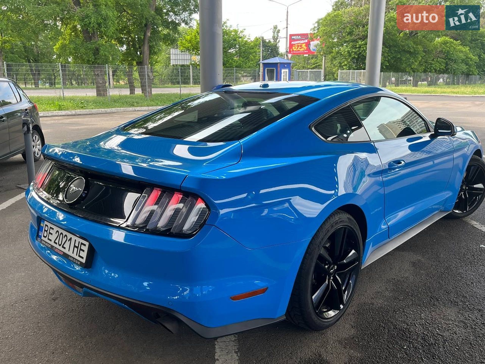 Ford Mustang 2017 VIN 1FA6P8TH5H5285983 фото оголошення 9 з 33